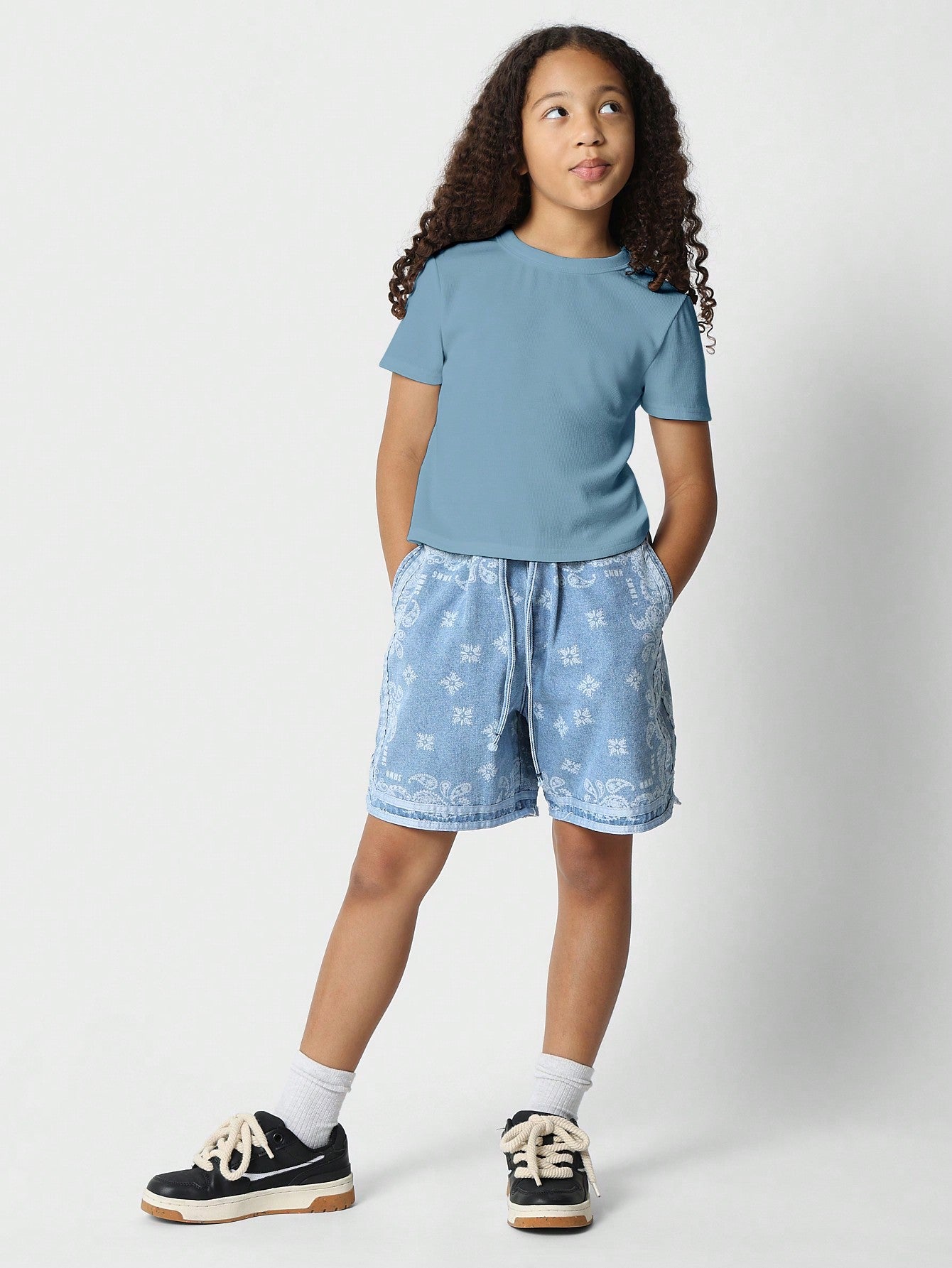 Tween Girls Regular Fit Ribbed Tee