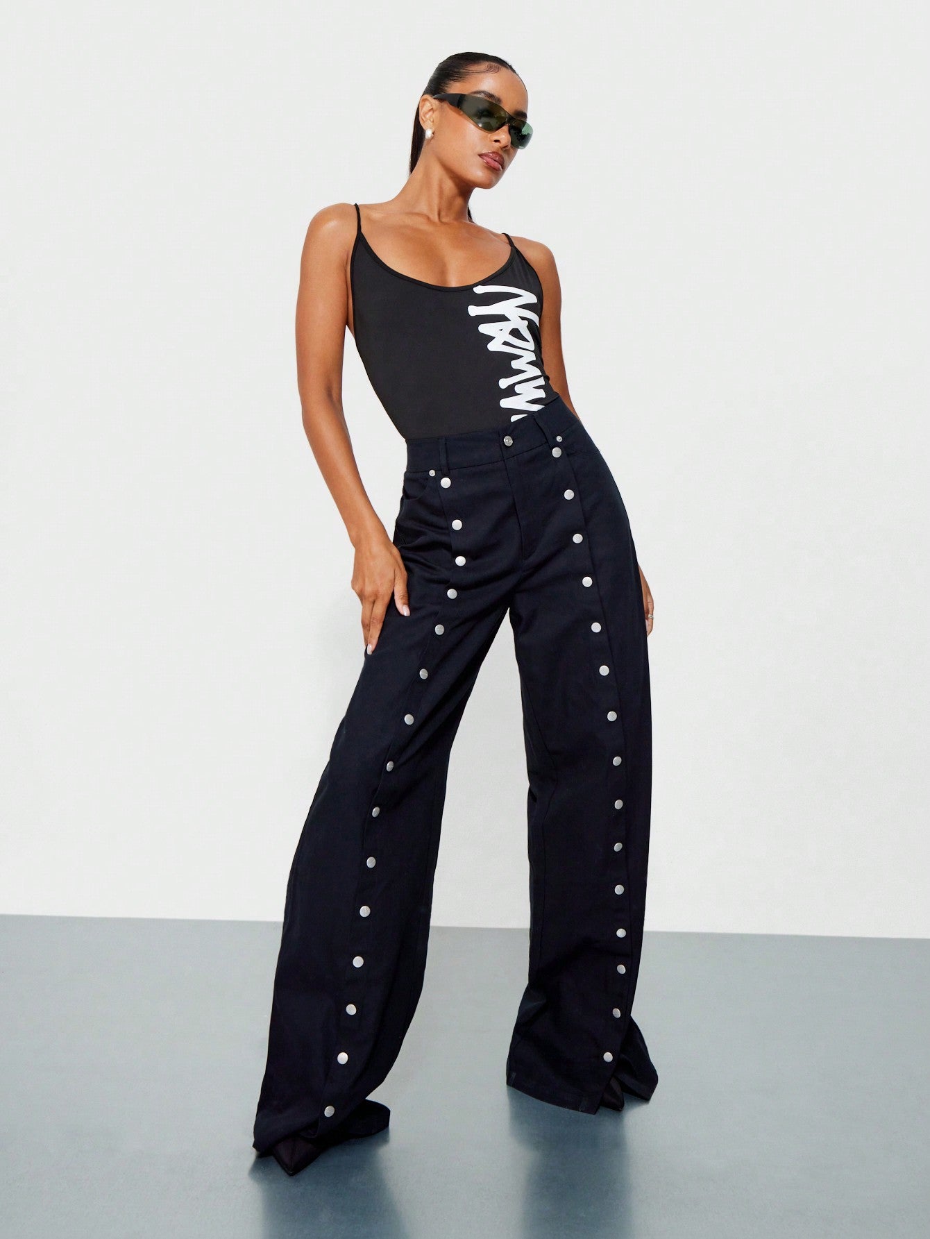 SUMWON WOMEN Wide Leg Pant With Press Studs Details