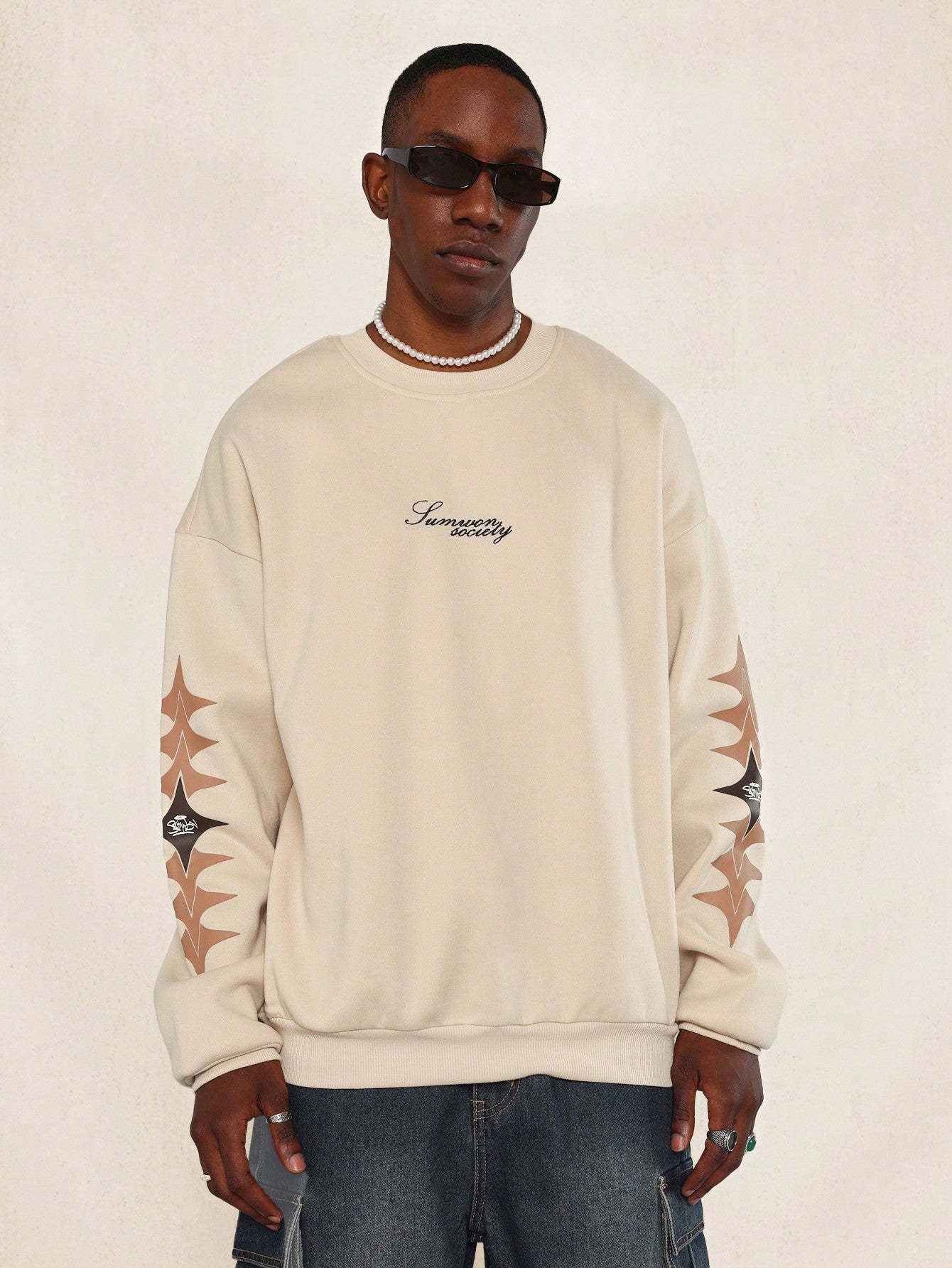 Sweatshirt With Sleeve Graphic Print And Embroidery Design