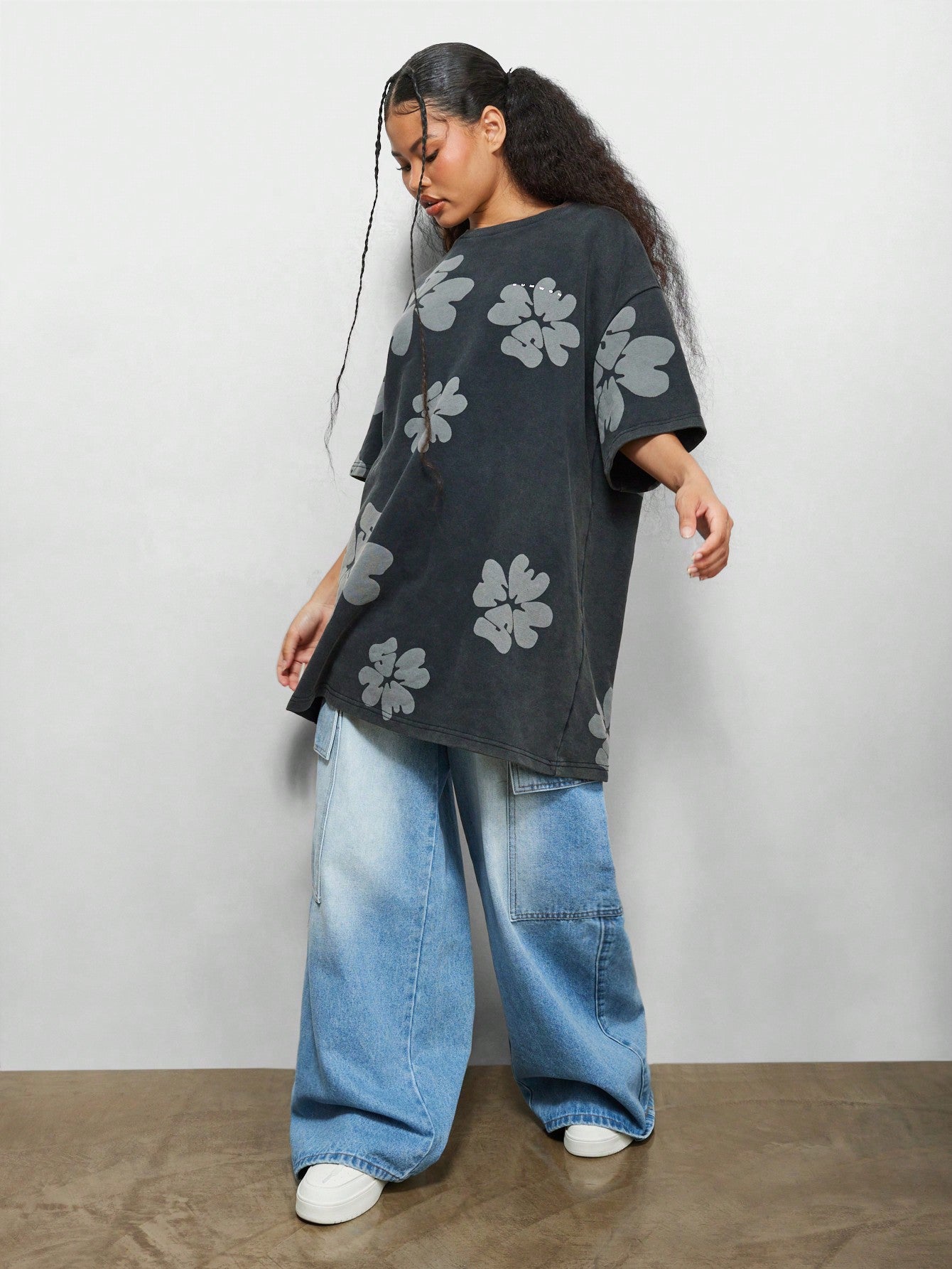 SUMWON WOMEN Washed Oversized Tee Dress With Floral Ghosted All Over Print & Small Letter Graphic Print