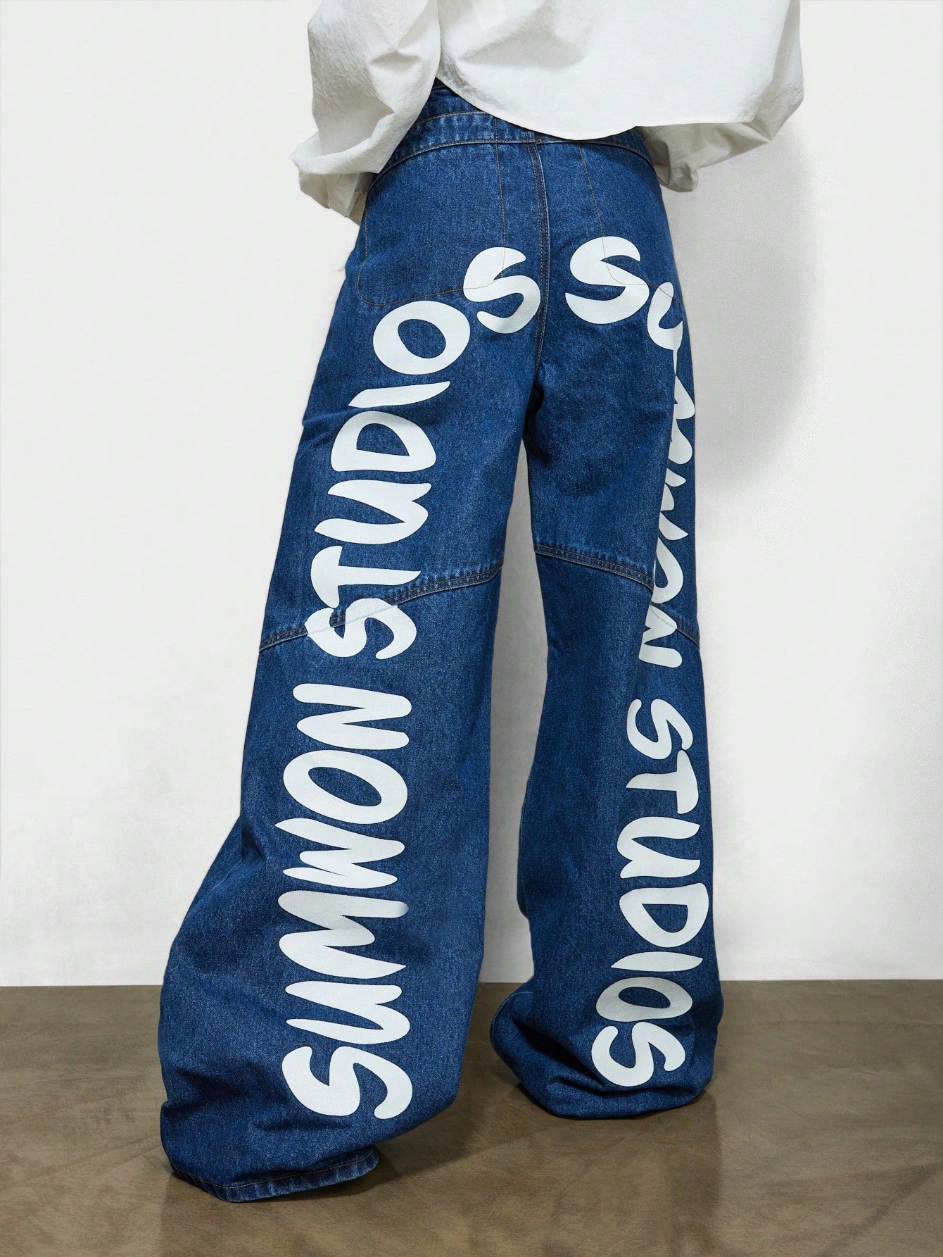 SUMWON WOMEN Washed Baggy Wide Leg Jeans With Back Print