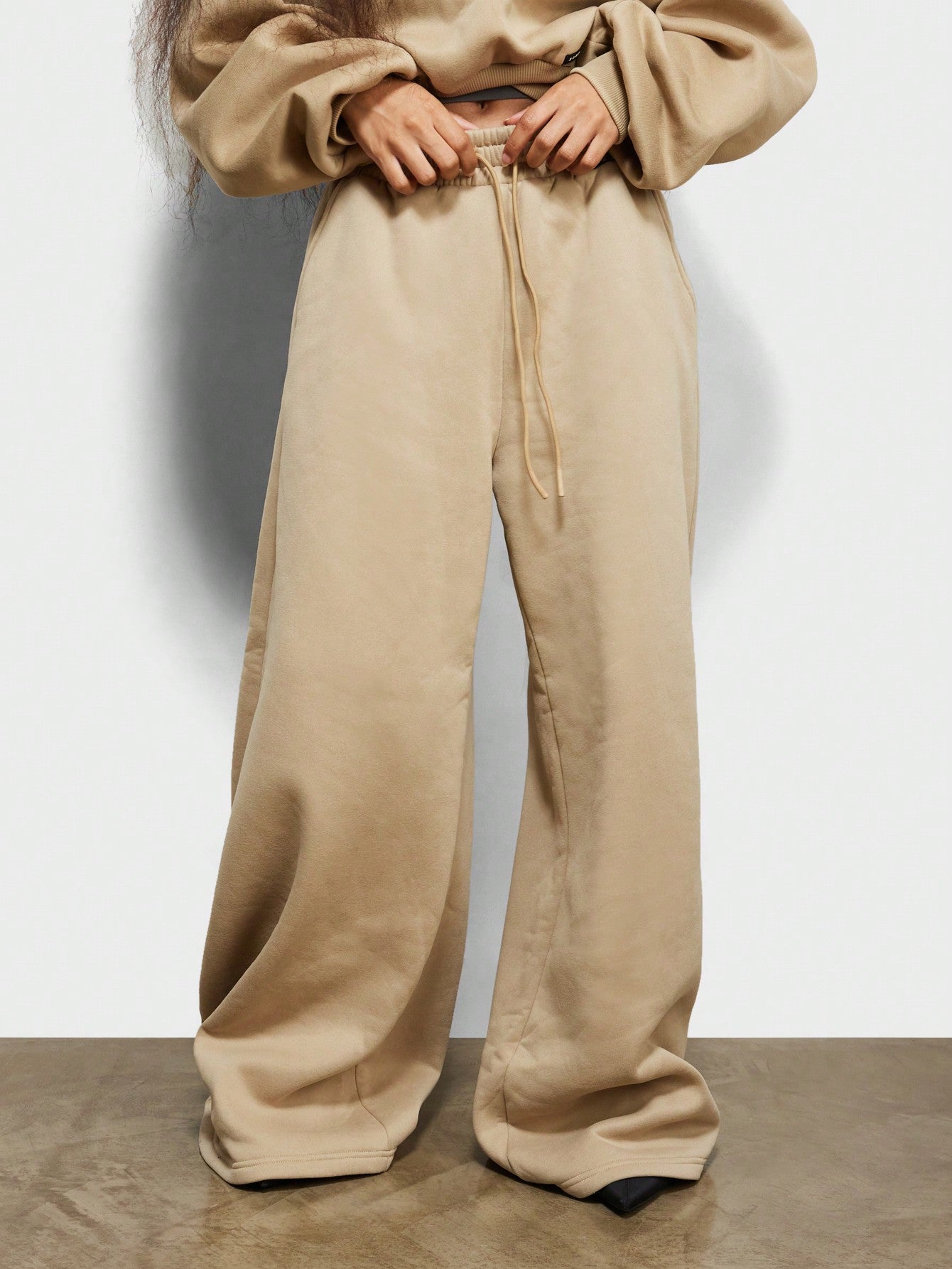 SUMWON WOMEN Wide Leg Essential Sweatpants