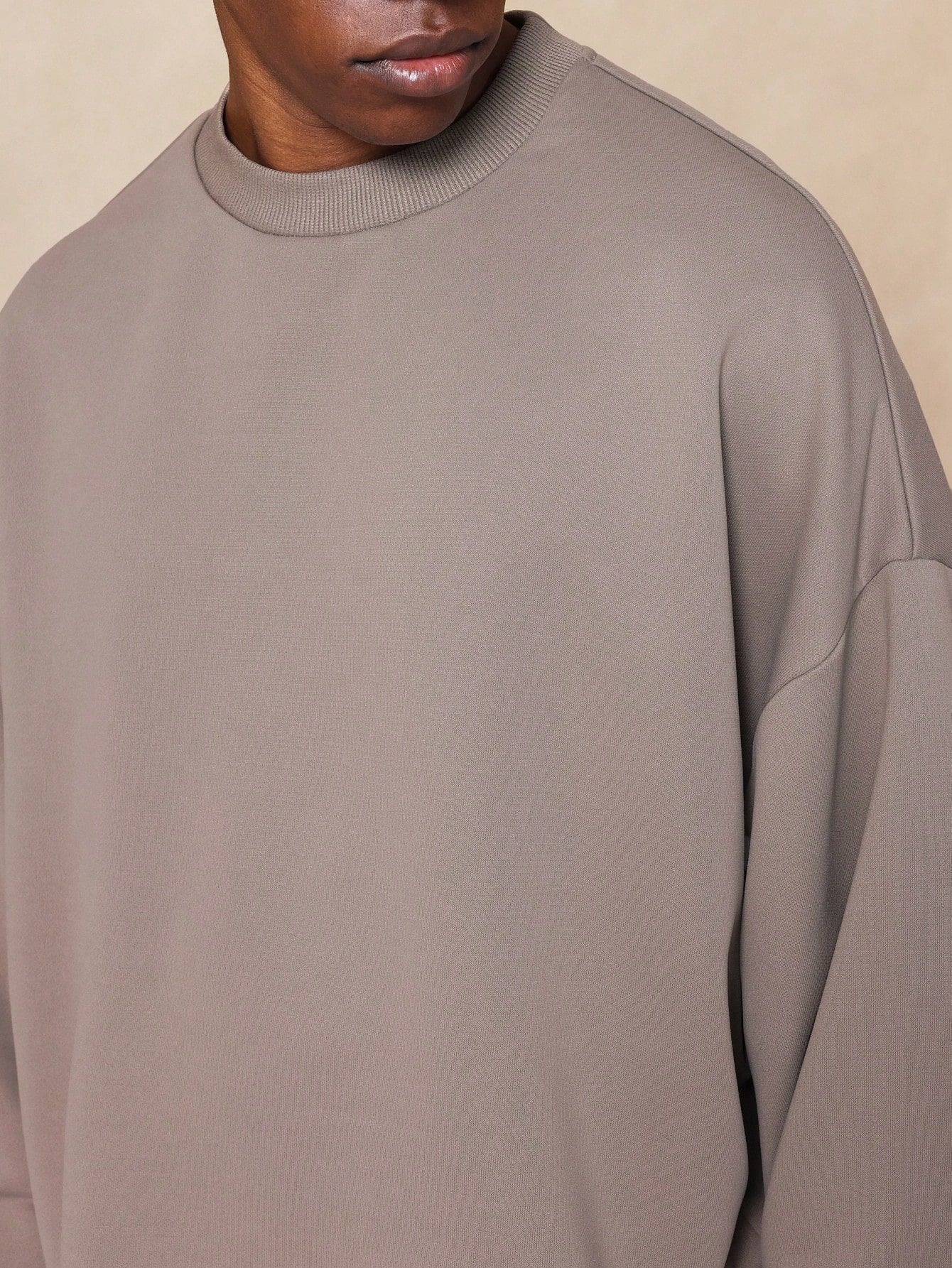 Crop Fit Raw Edge Hem Crew Neck Heavyweight Essential Sweatshirt