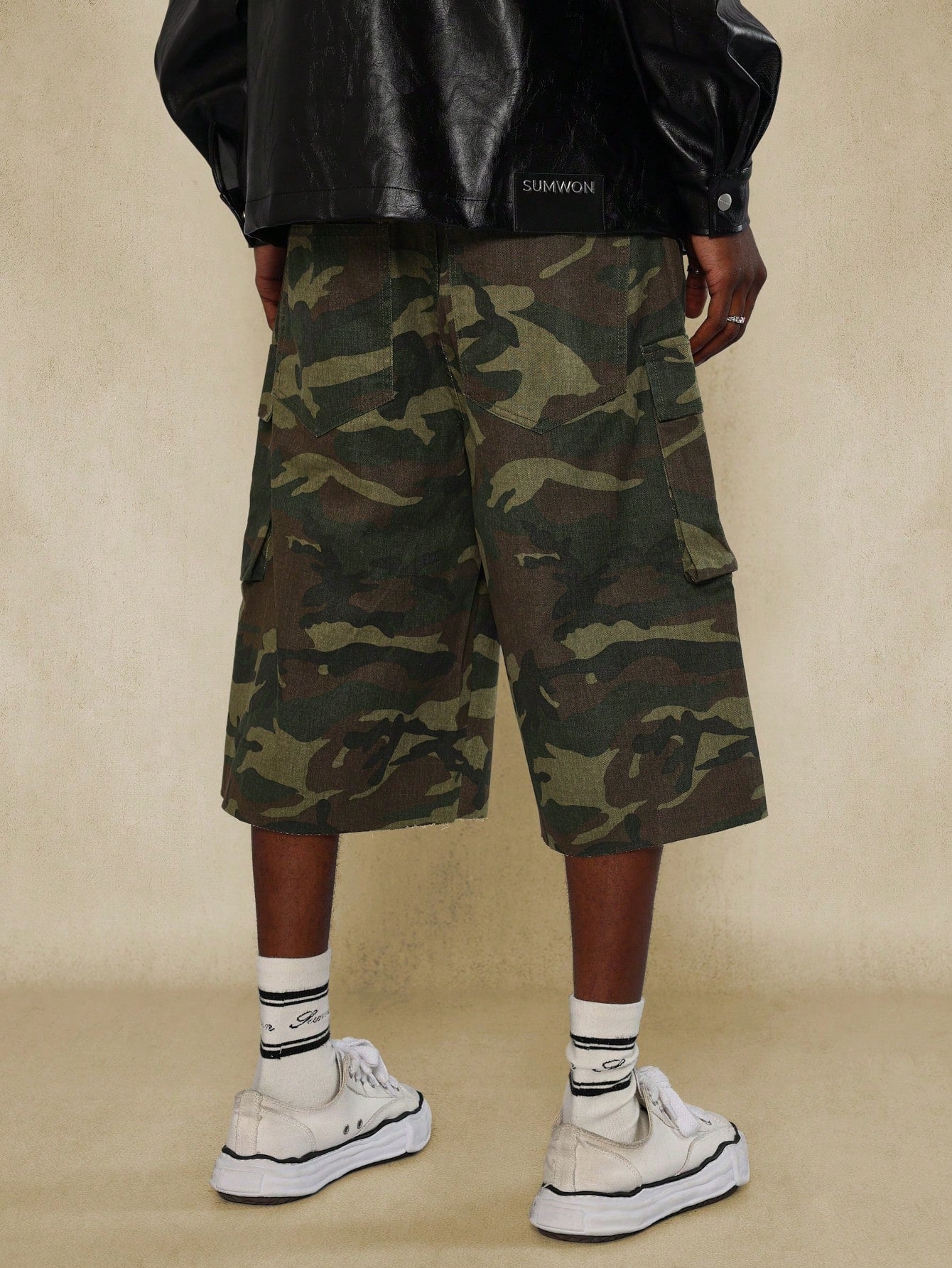 Raw Edge Camouflage Denim Jort