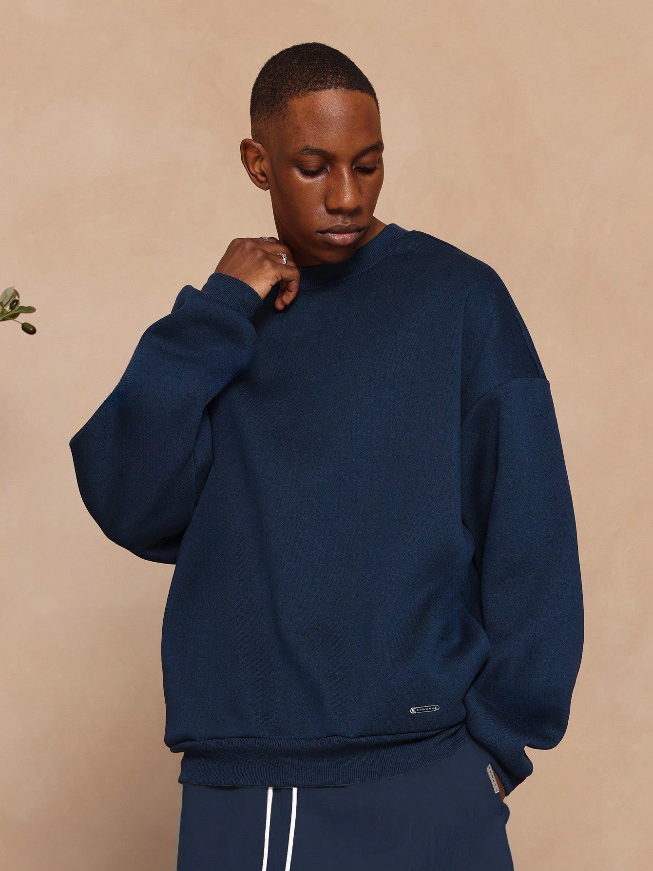 Oversized Fit Heavyweight Essential Sweatshirt With Side Pocket