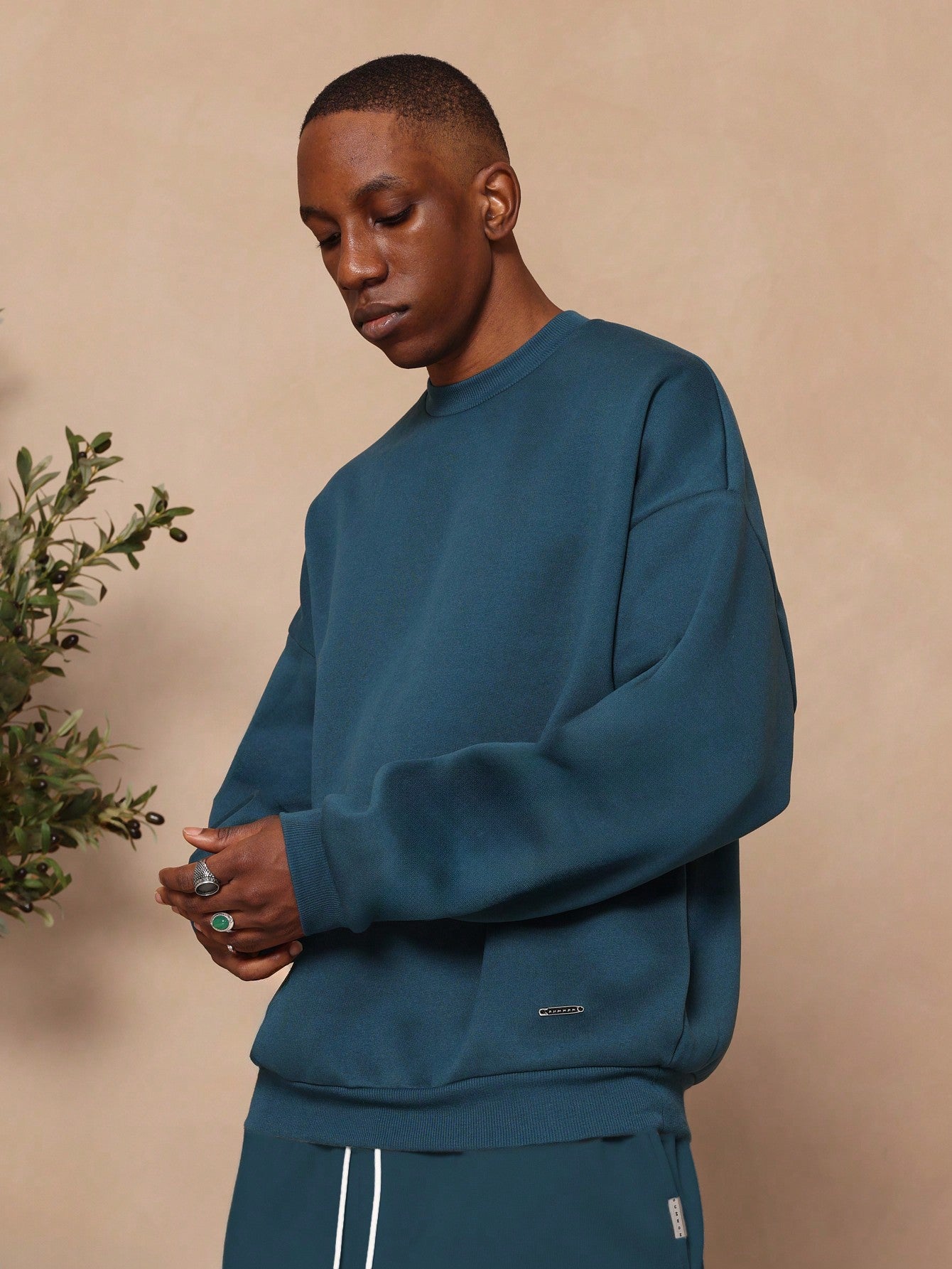 Oversized Fit Heavyweight Essential Sweatshirt With Side Pocket