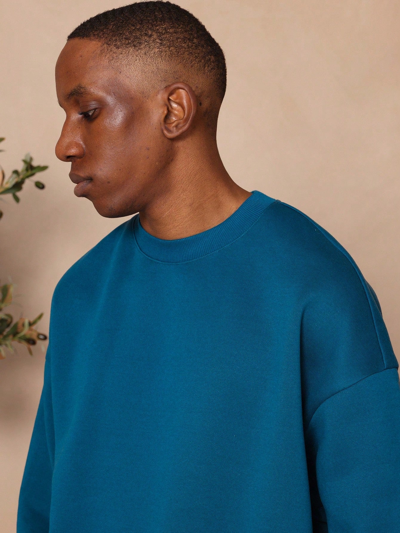 Regular Fit Heavyweight Essential Sweatshirt