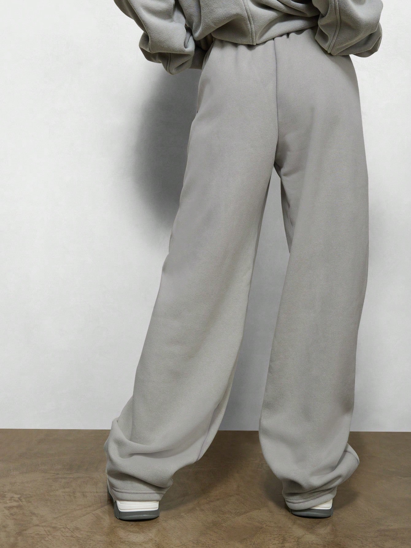 SUMWON WOMEN Loose Fit Washed Sweatpants