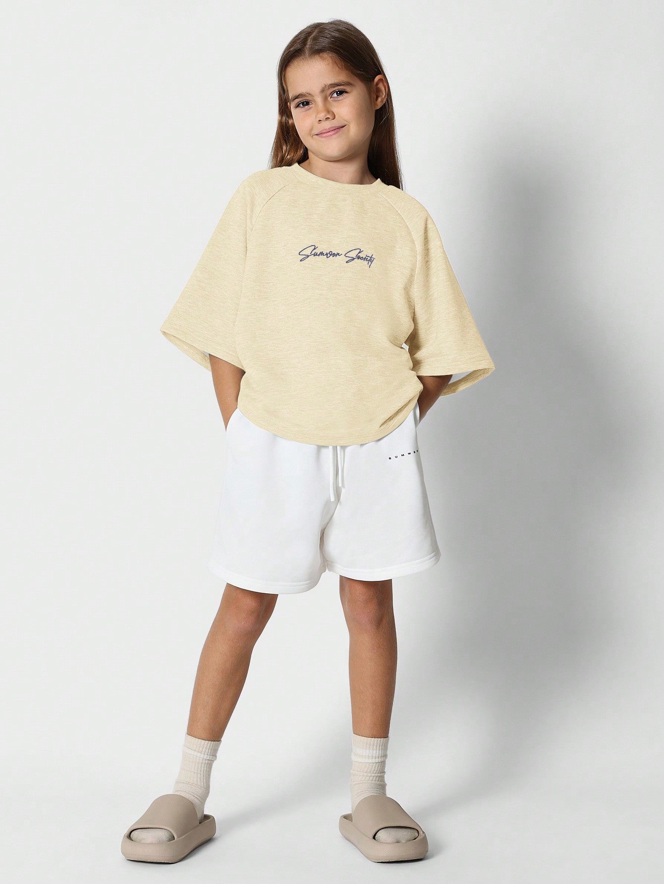 Tween Girls Oversized Fit Raglan Tee With Embroidery Print