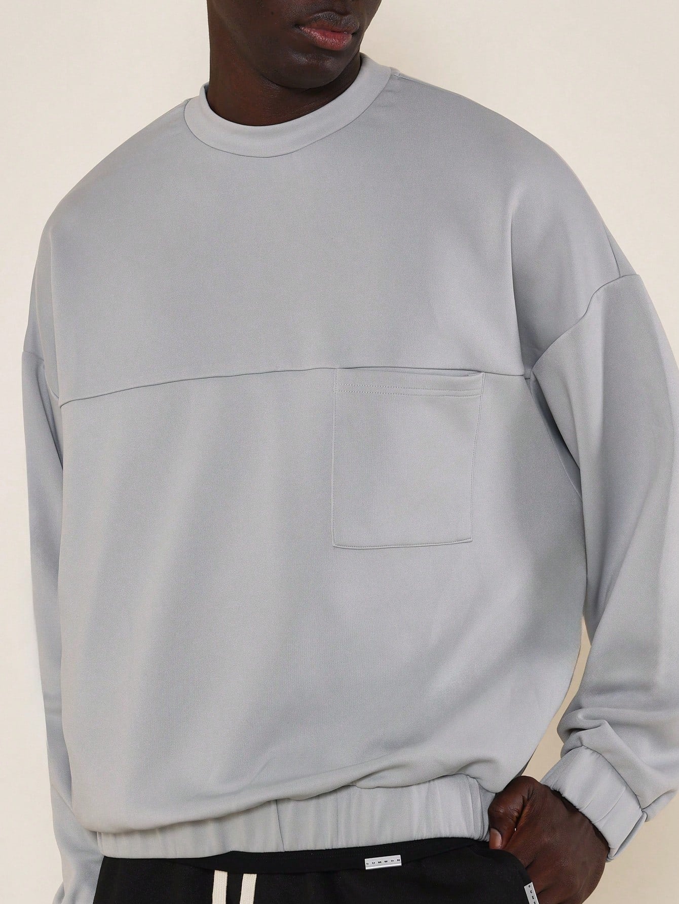 Regular Fit Long Sleeve Lightweight Sweatshirt With Pocket