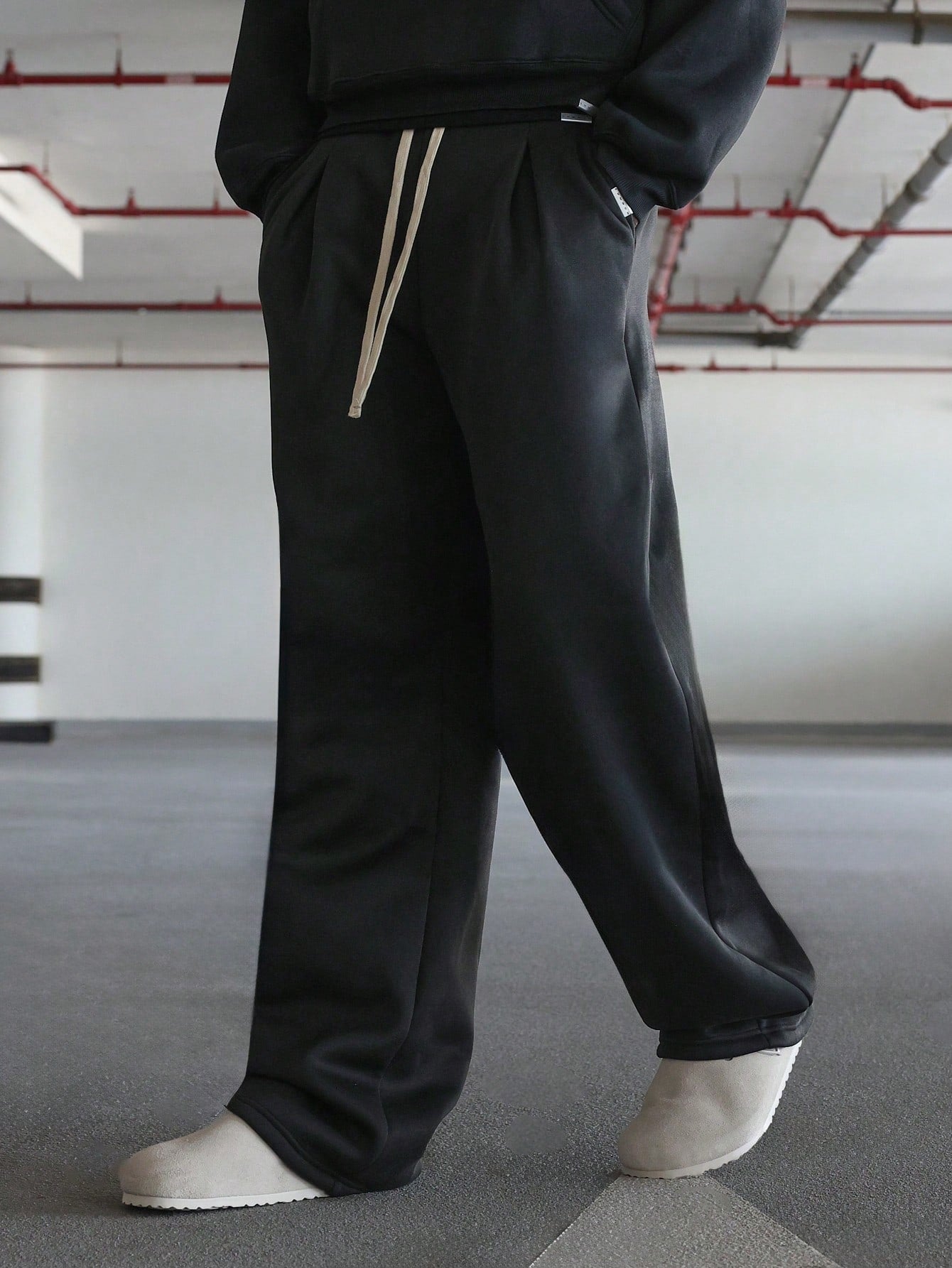 Wide Leg Jogger With Pleat Detail