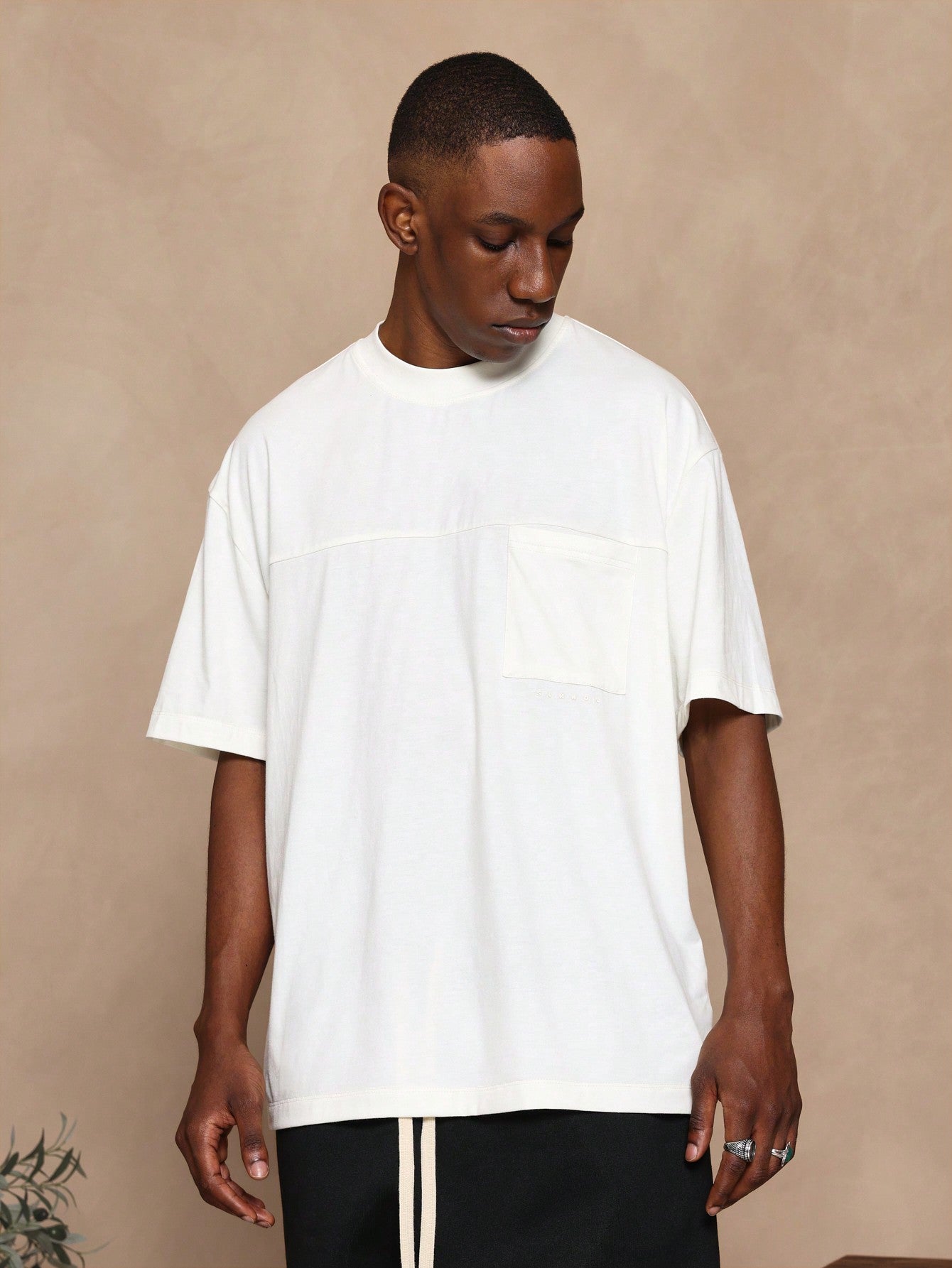 Regular Fit Essential Tee With Pocket Detail