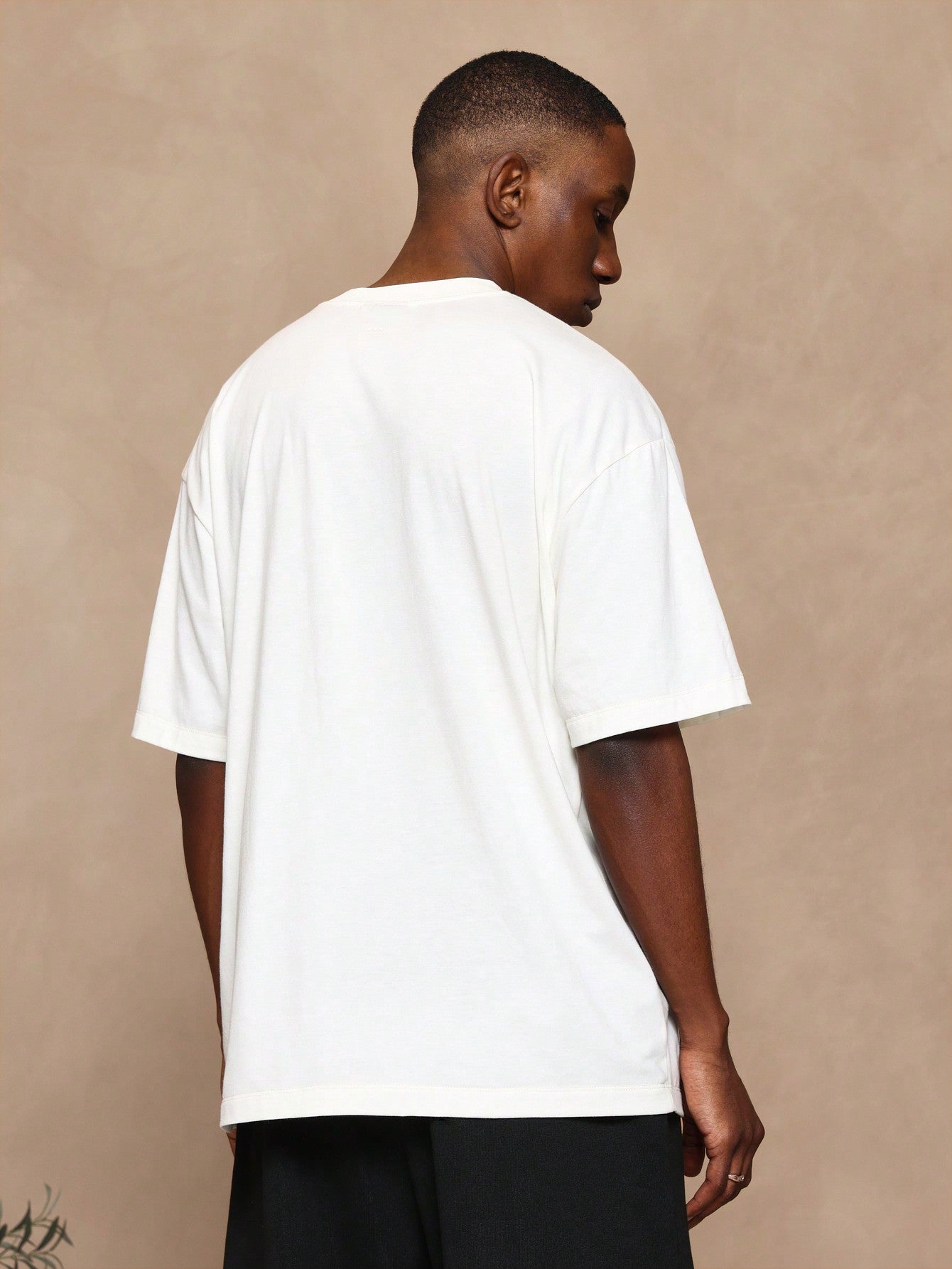 Regular Fit Essential Tee With Pocket Detail