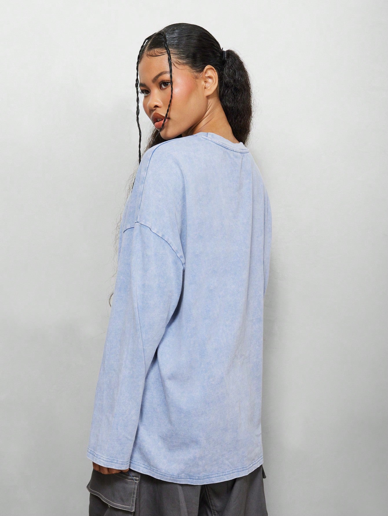 SUMWON WOMEN Oversized Washed Long Sleeve Shirt With Small Embroidery