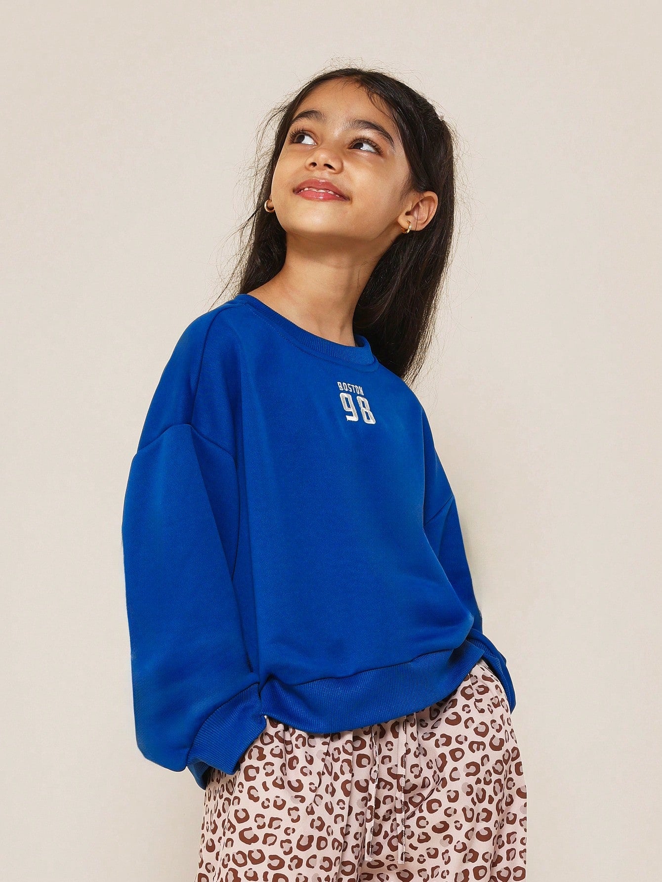 Tween Girls Crew Neck Sweatshirt With Boston Graphic Print And Leopard Print Pant 2 Piece Set