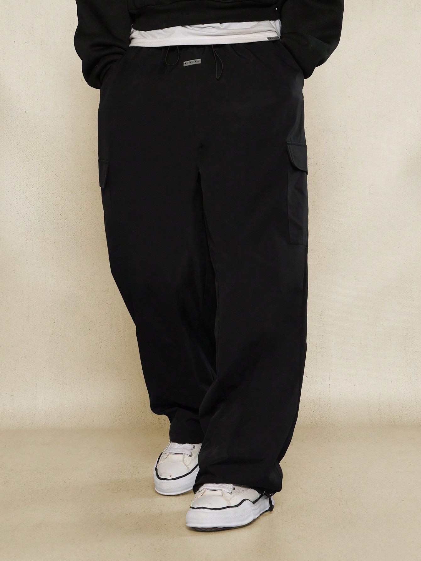 Loose Fit Nylon Cargo Parachute Pant