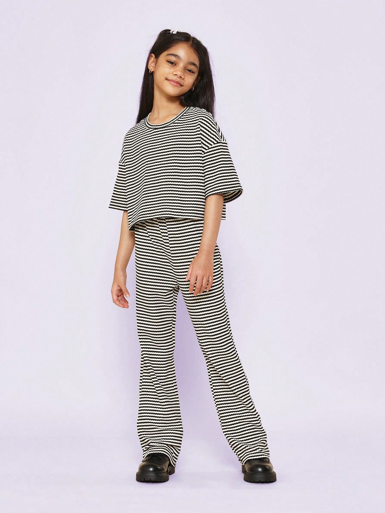 Tween Girls Textured Crop Fit Stripe Mono Shirt And Flare Fit Pant 2 Piece Set