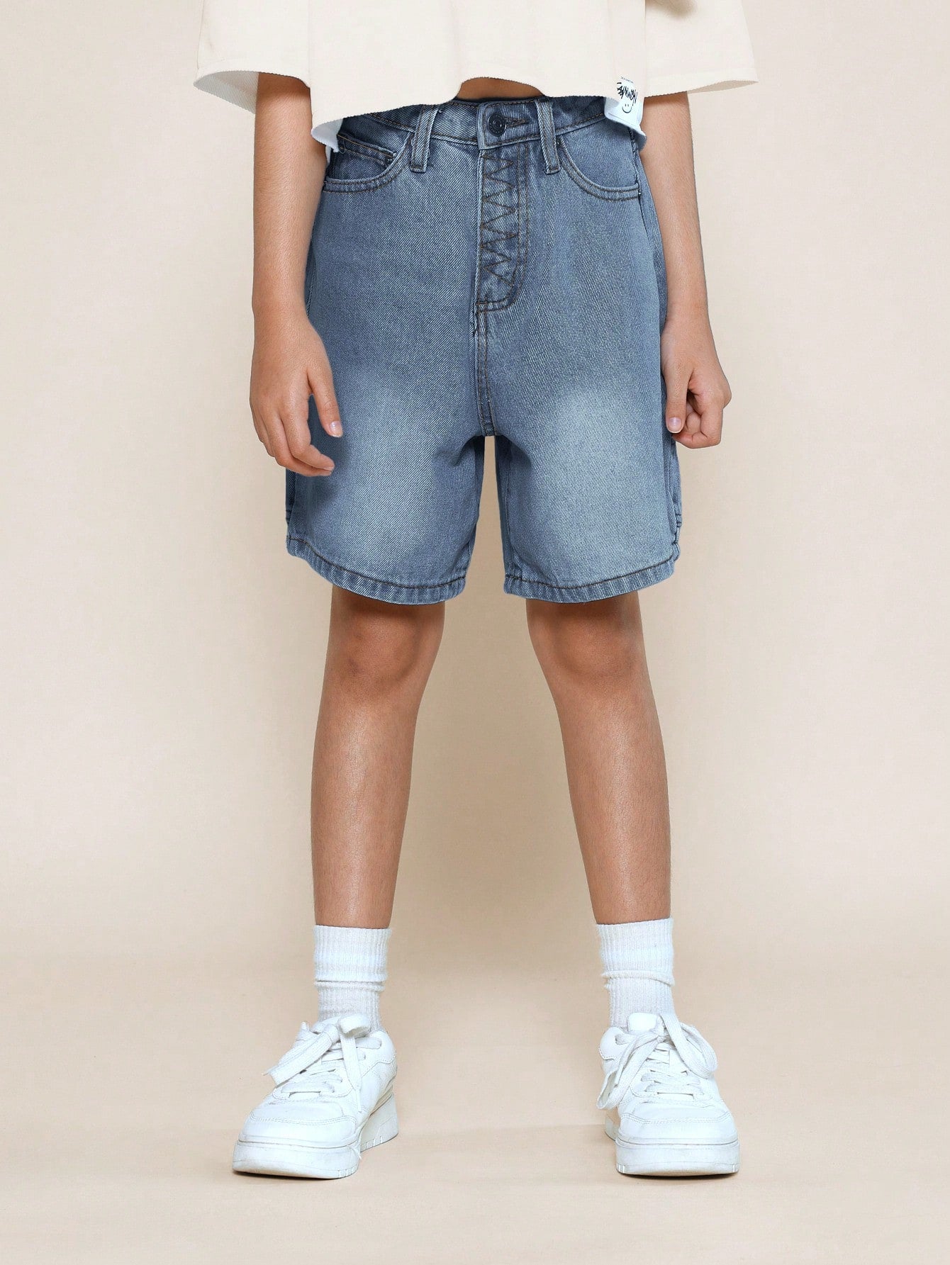 Tween Girls Carpenter Denim Short With Back Graphic Print