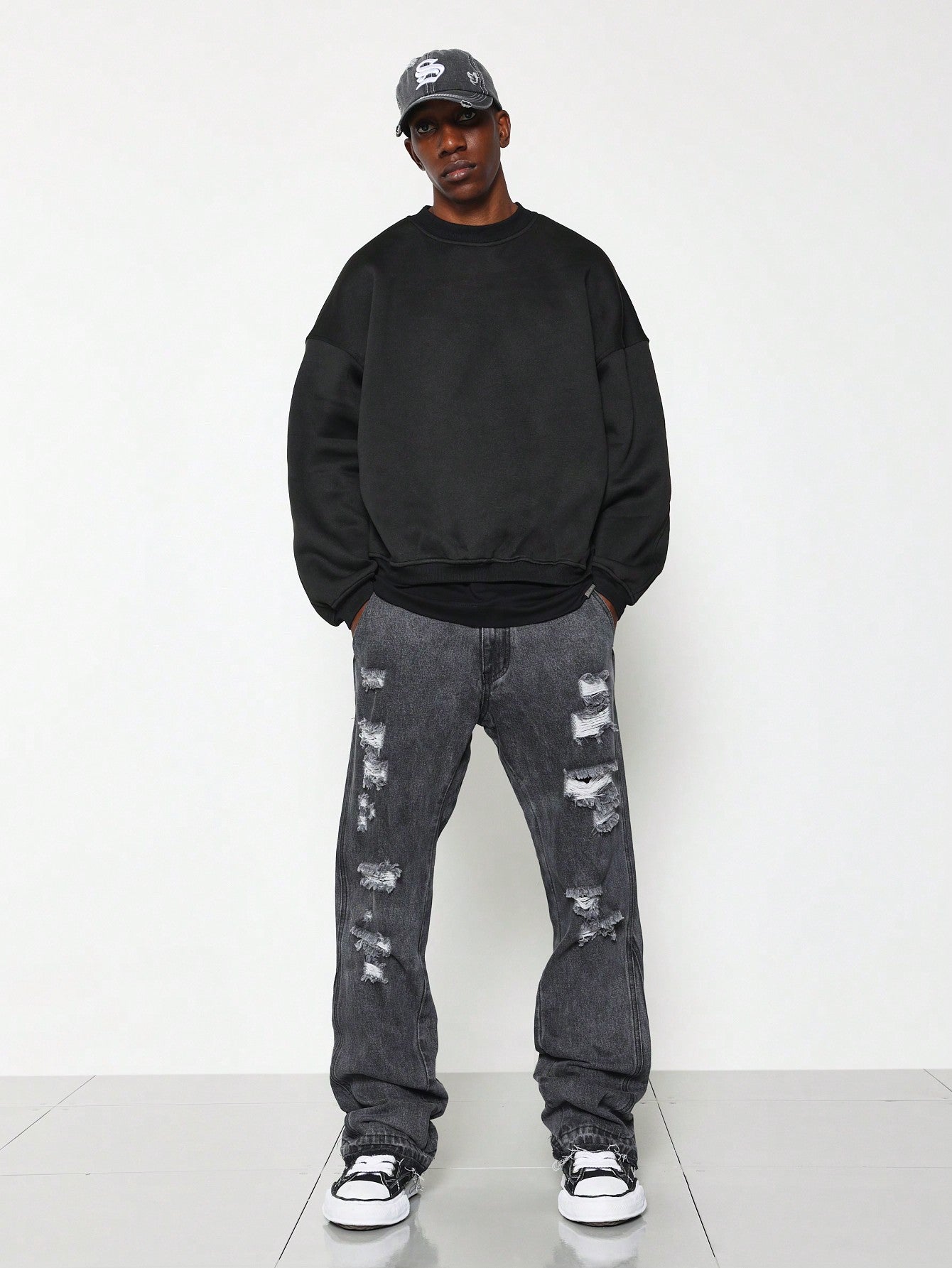 Regular Fit Washed Distressed Jean