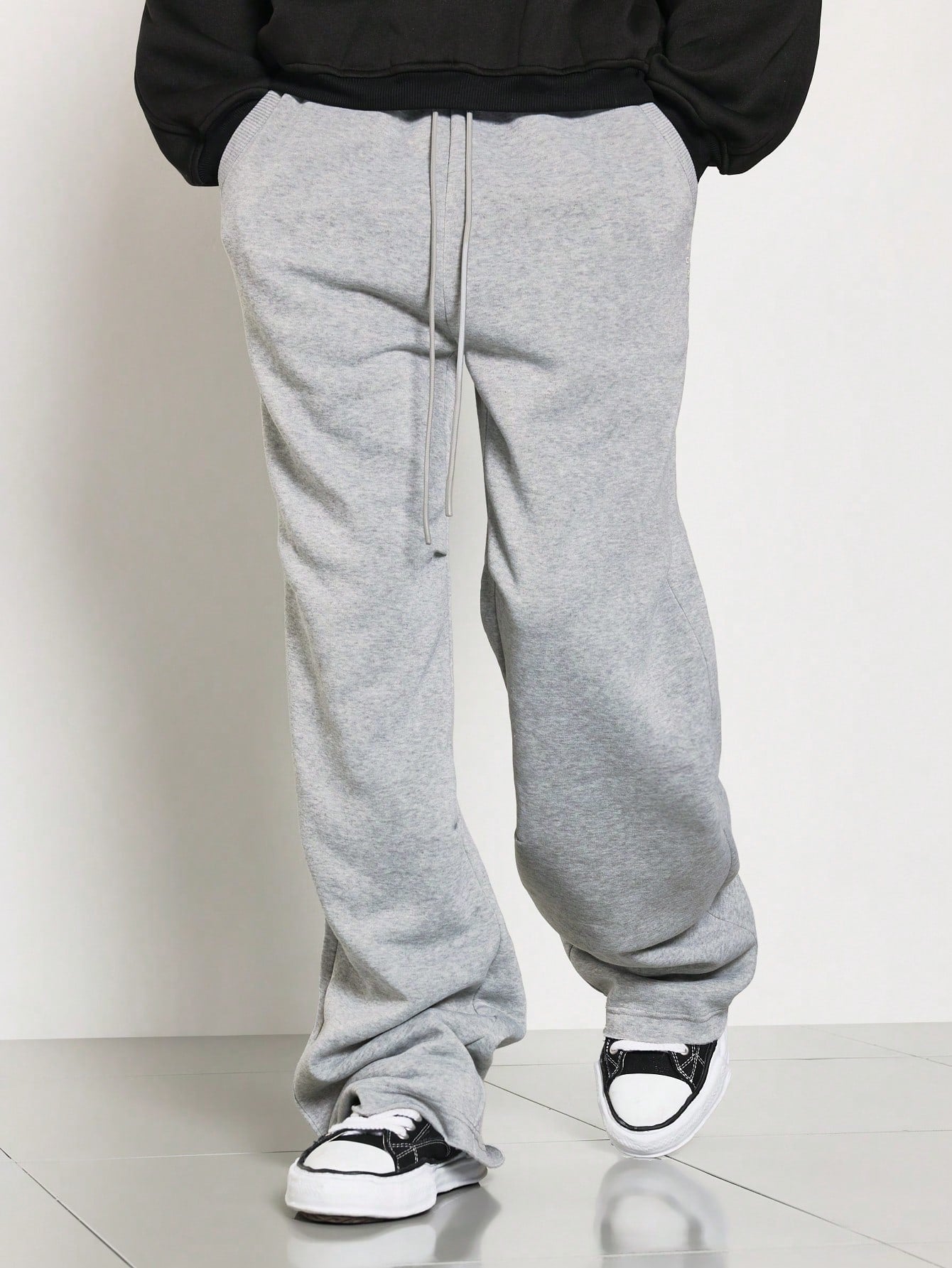 Wide Leg Jogger With Raw Edge Back Pocket Detail