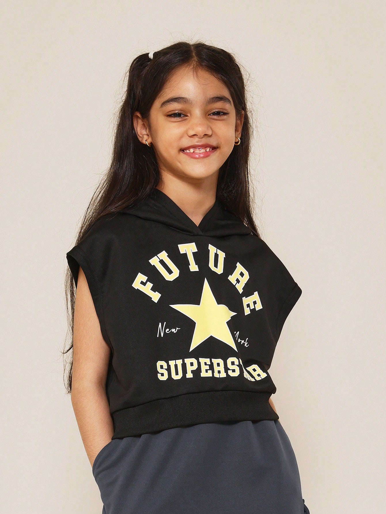 Tween Girls Sleeveless Hoodie With Graphic Print And Cargo Skirt 2 Piece Set