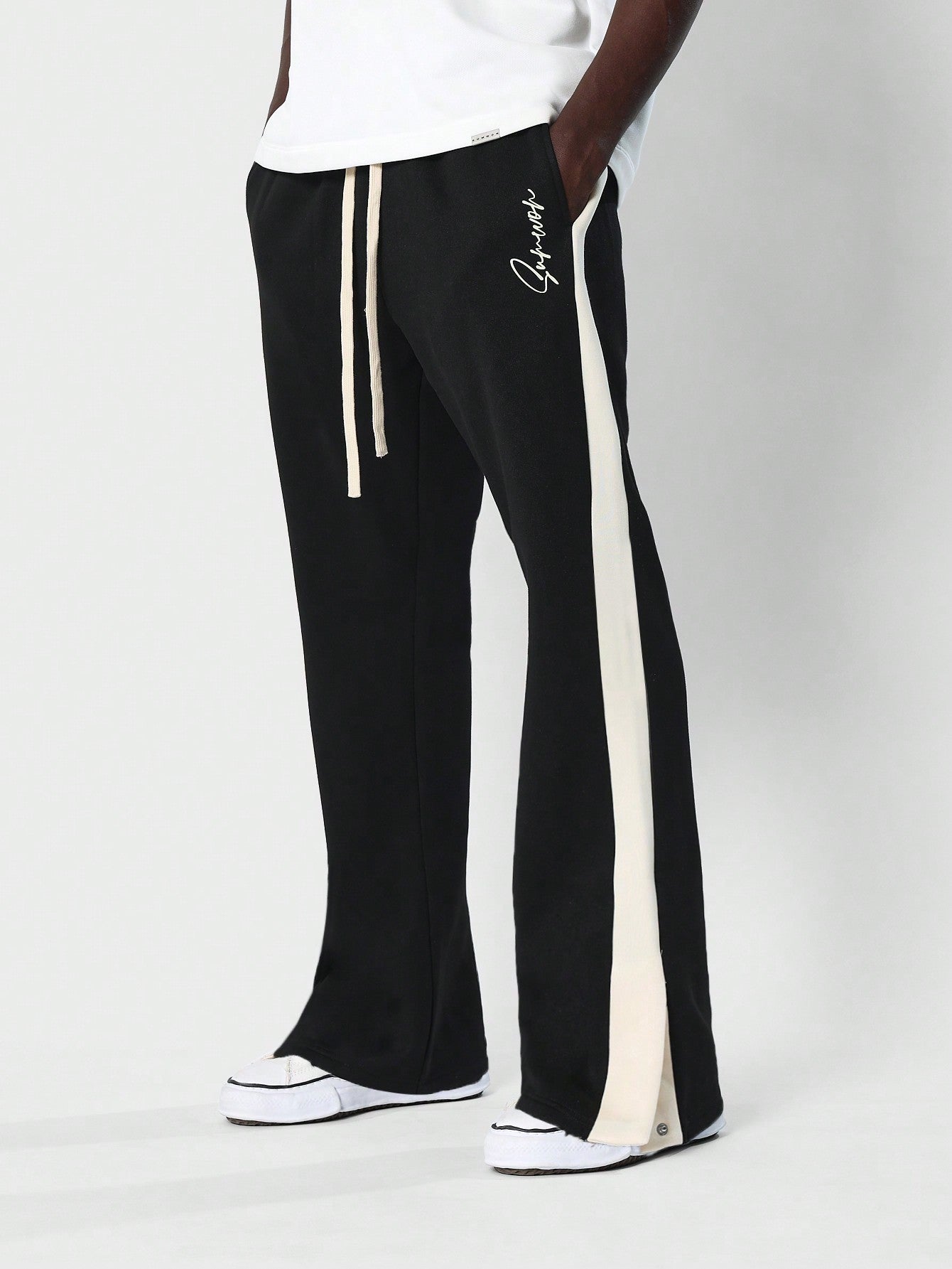 Flare Fit Color Blocked Popper Side Jogger