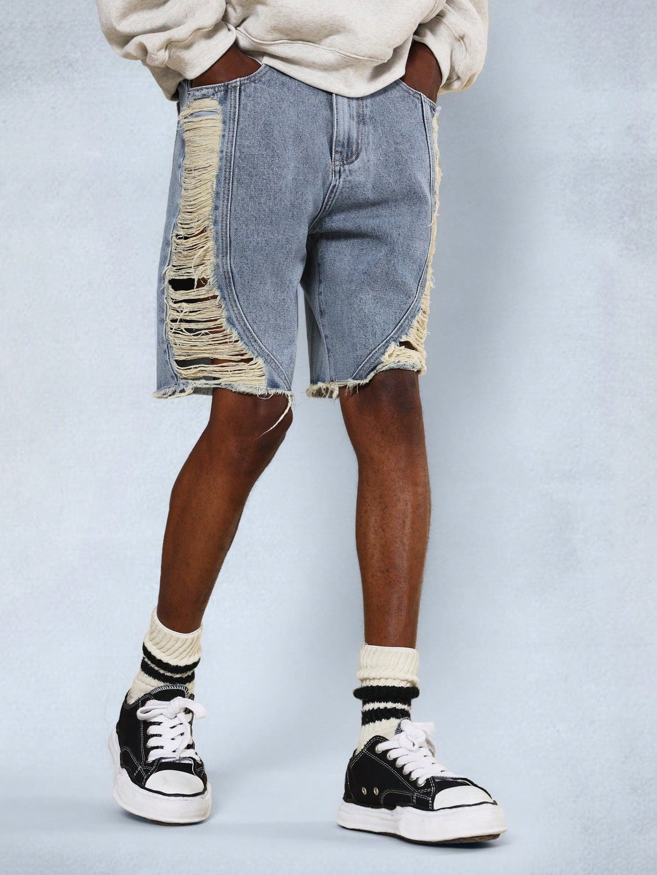 Washed Ripped Raw Edge Denim Short