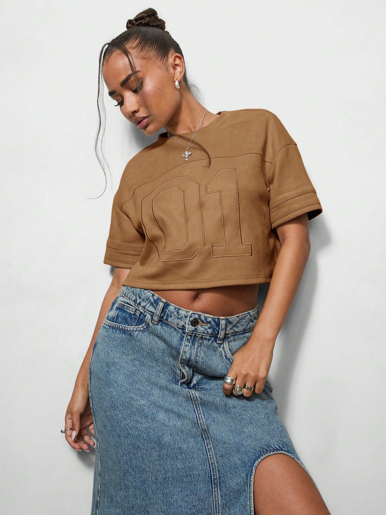 SUMWON WOMEN Suedette Drop Shoulder Boxy Crop T-Shirt With Front Embroidery