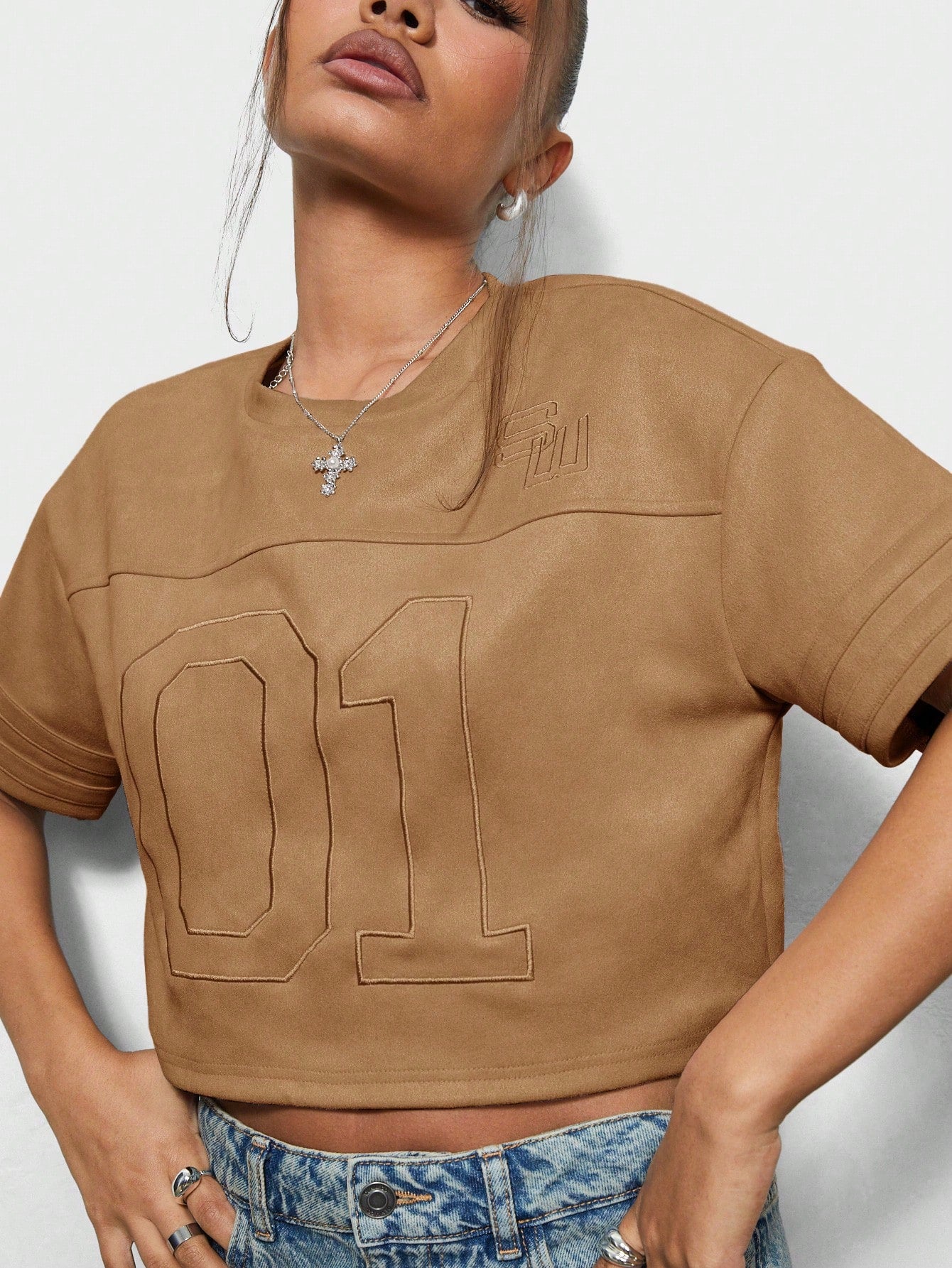 SUMWON WOMEN Suedette Drop Shoulder Boxy Crop T-Shirt With Front Embroidery