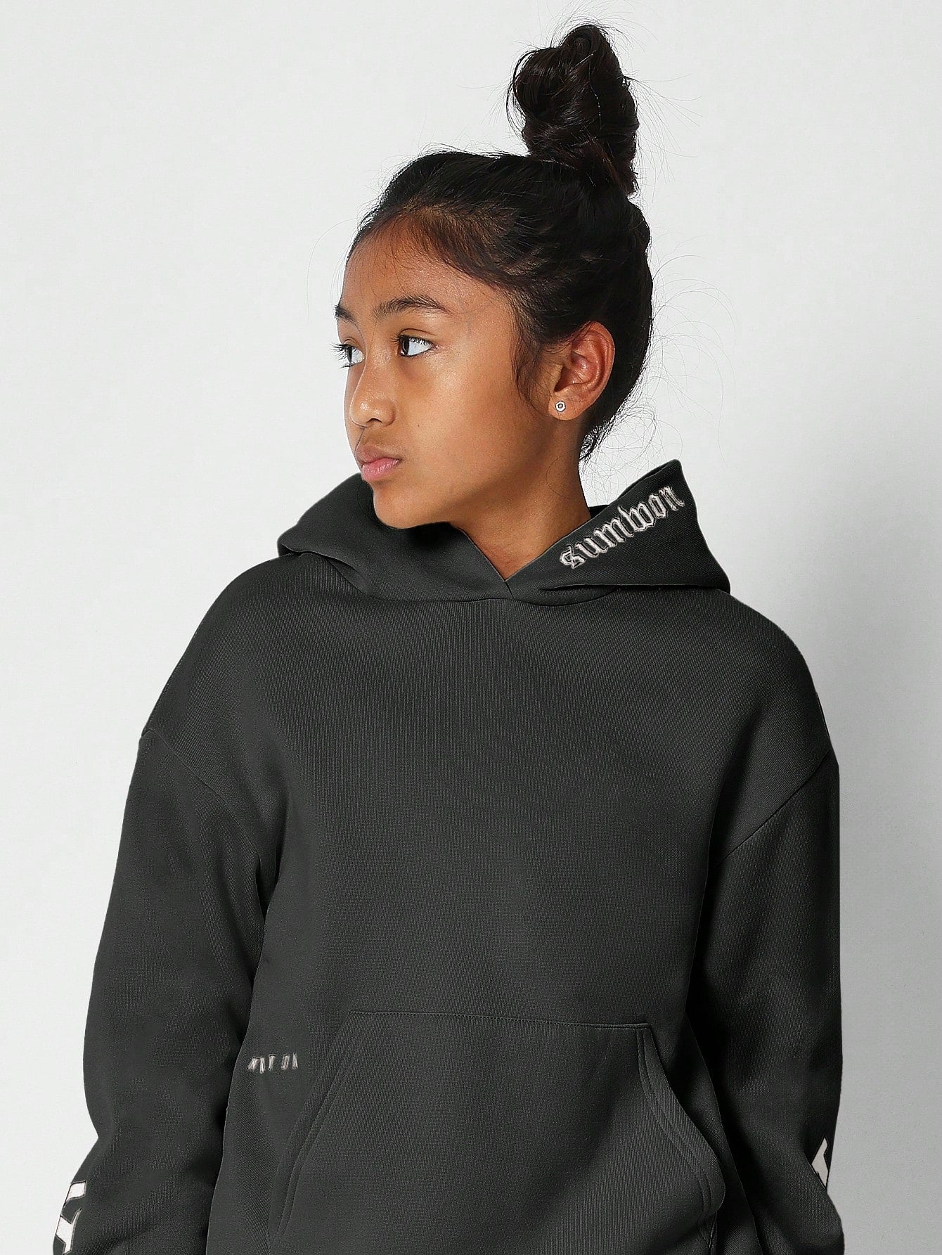 Tween Girls Overhead Hoodie With Immense New York Graphic Print