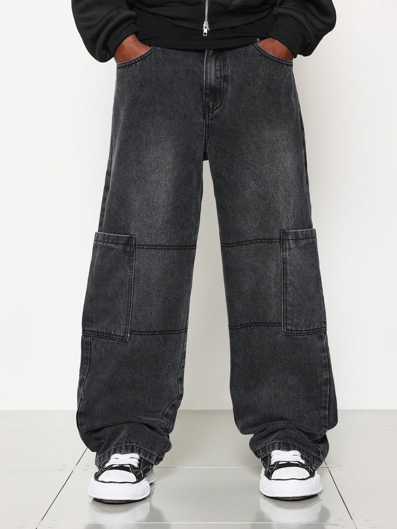 Loose Fit Washed Cargo Jean