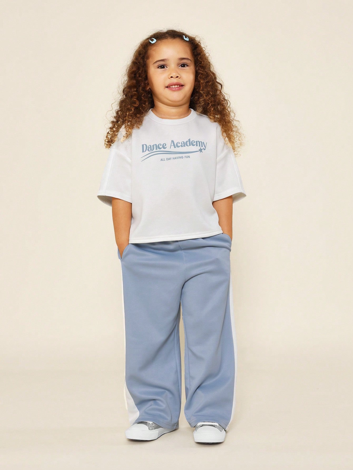 Young Girls Everyday Play Oversized Fit Tee With Graphic Print And Jogger 2 Piece Set