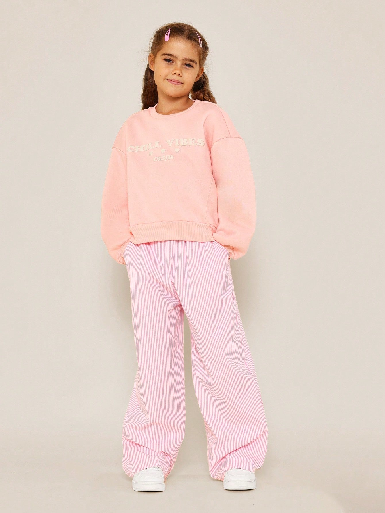 Tween Girls Pink Regular Fit Sweatshirt With Graphic Print And Stripe Pant 2 Piece Set