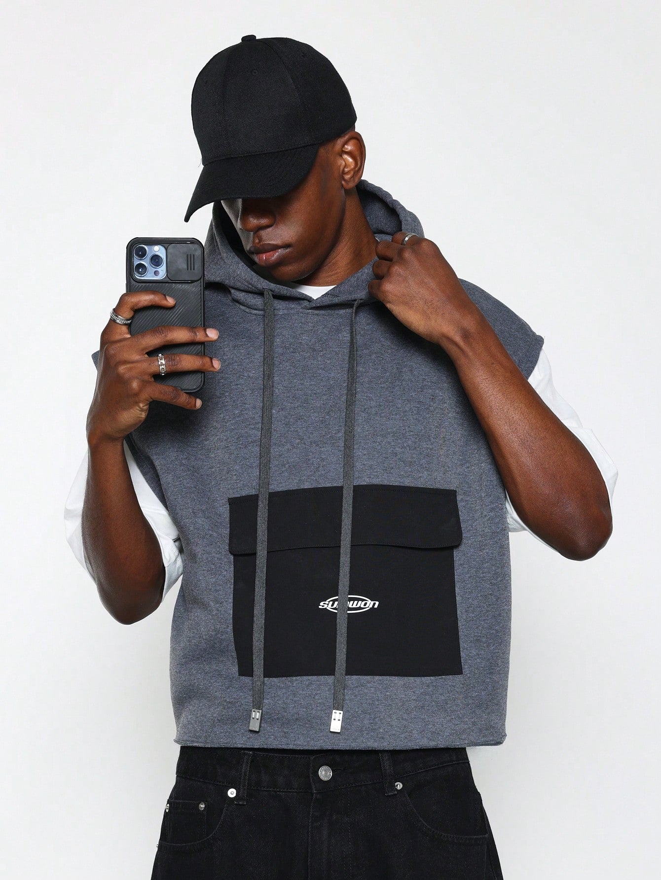 Cropped Sleeveless Hoodie With Nylon Pocket