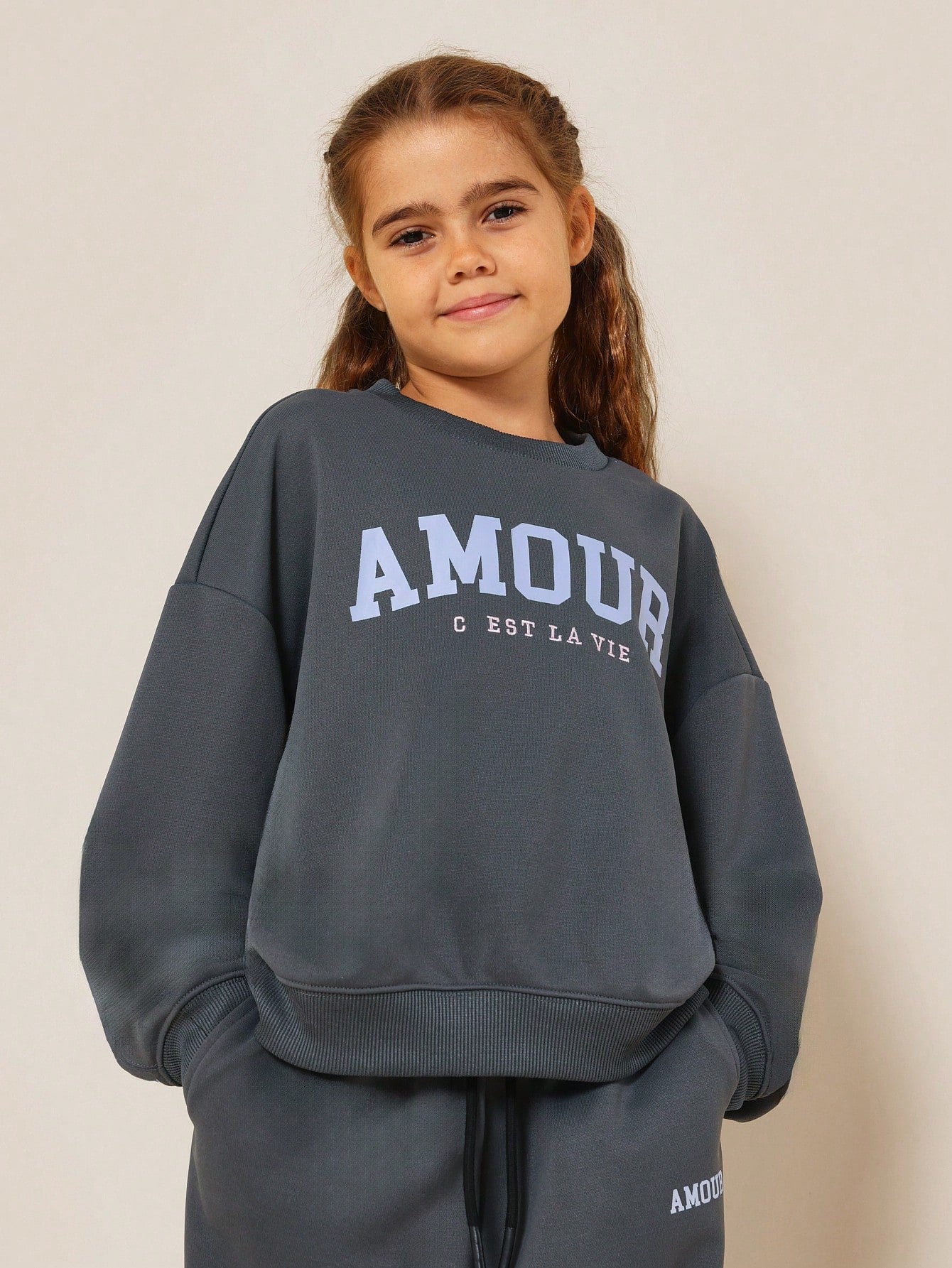 Tween Girls Amour Graphic Print Sweatshirt And Jogger 2 Piece Set