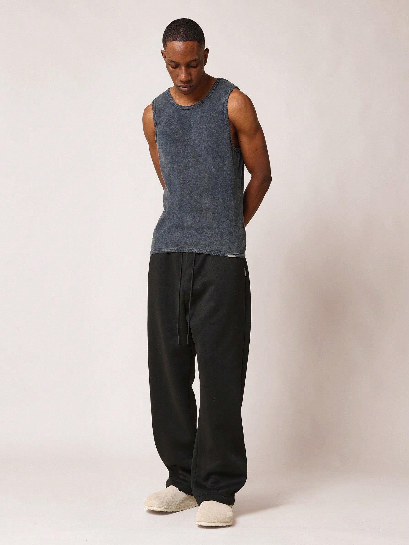 Regular Fit Essential Washed Tank Top