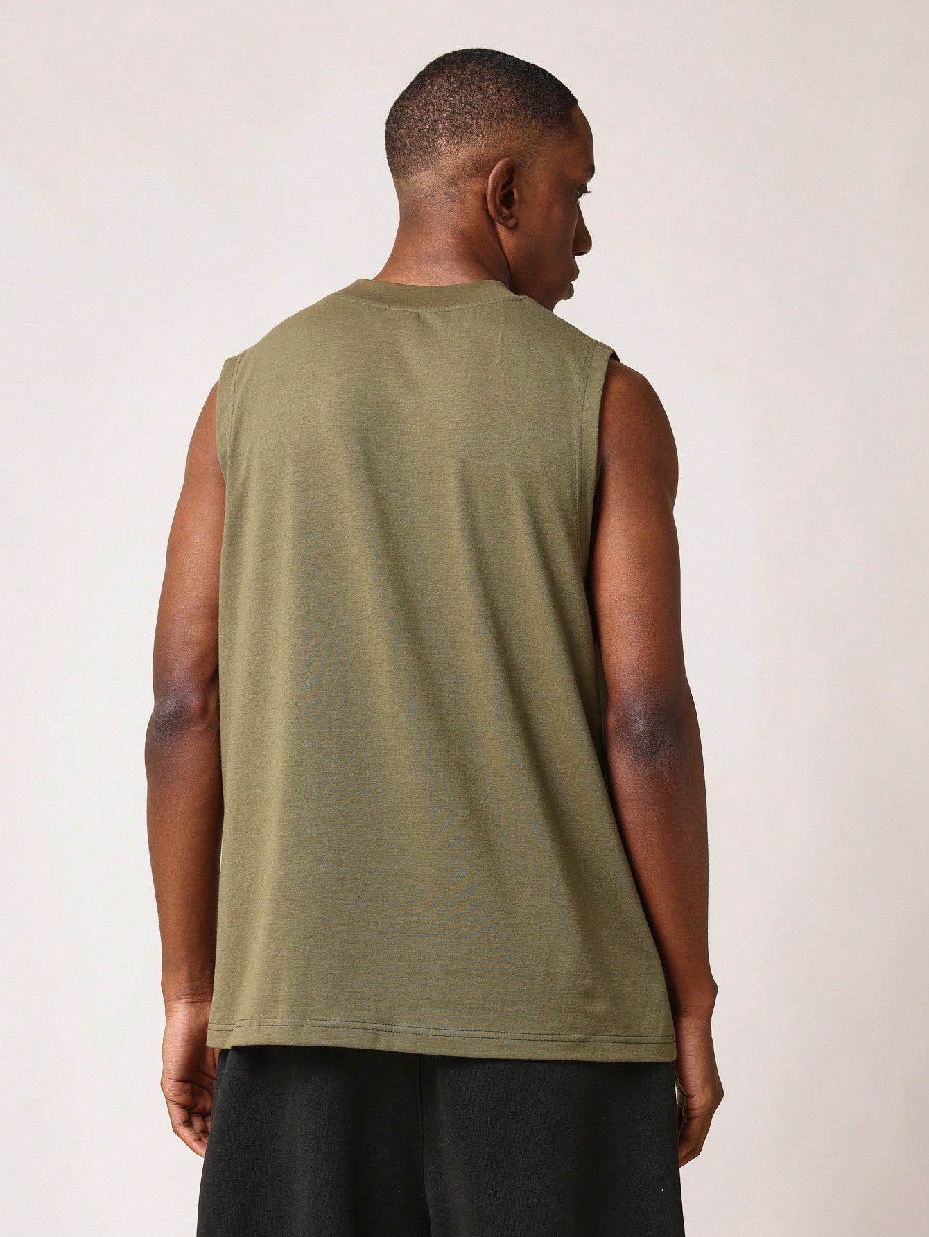 Regular Fit Essential Sleeveless Tank