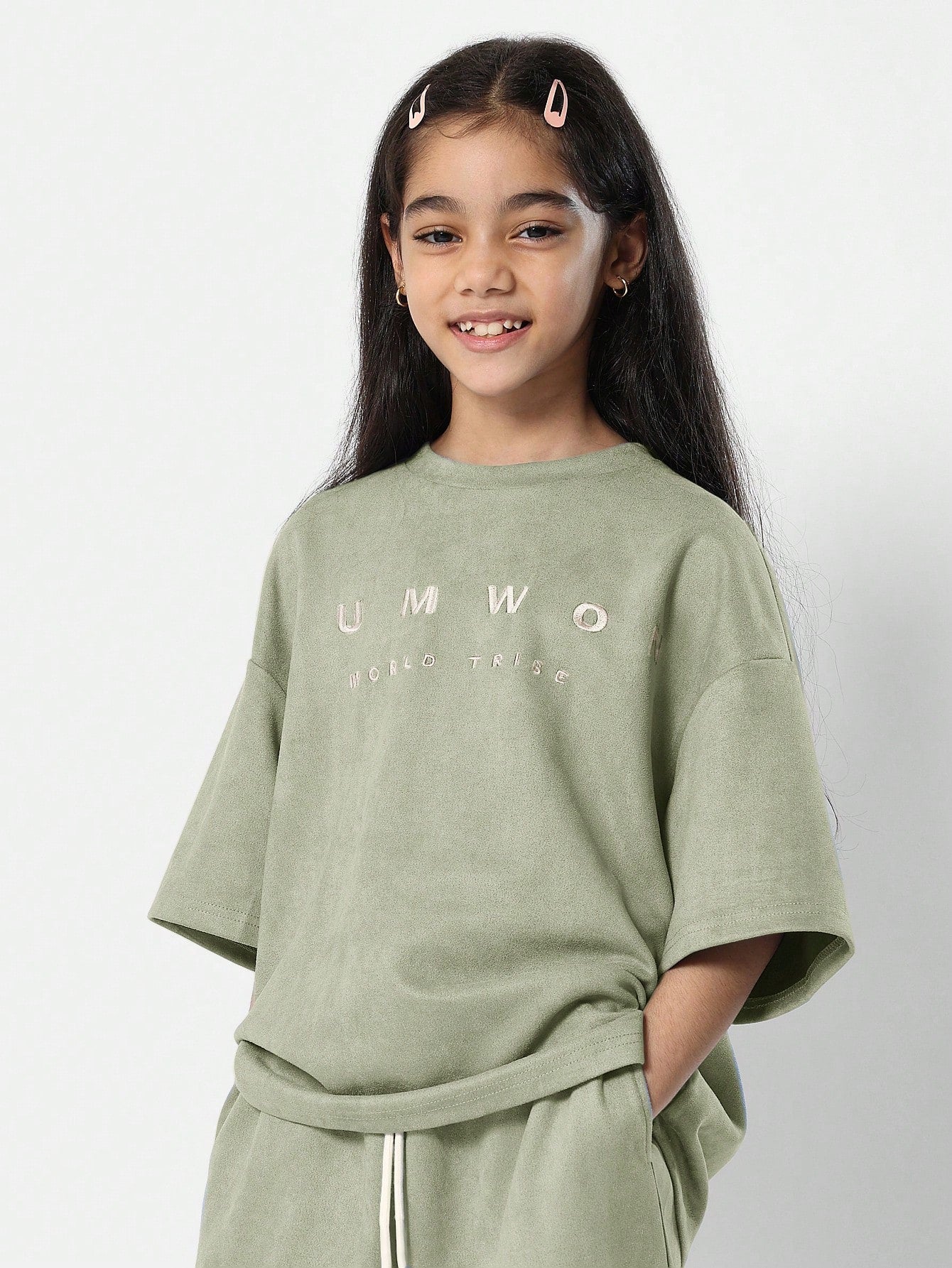 Tween Girls Oversized Fit Suedette Tee And Wide Leg Sweatpants 2 Piece Set