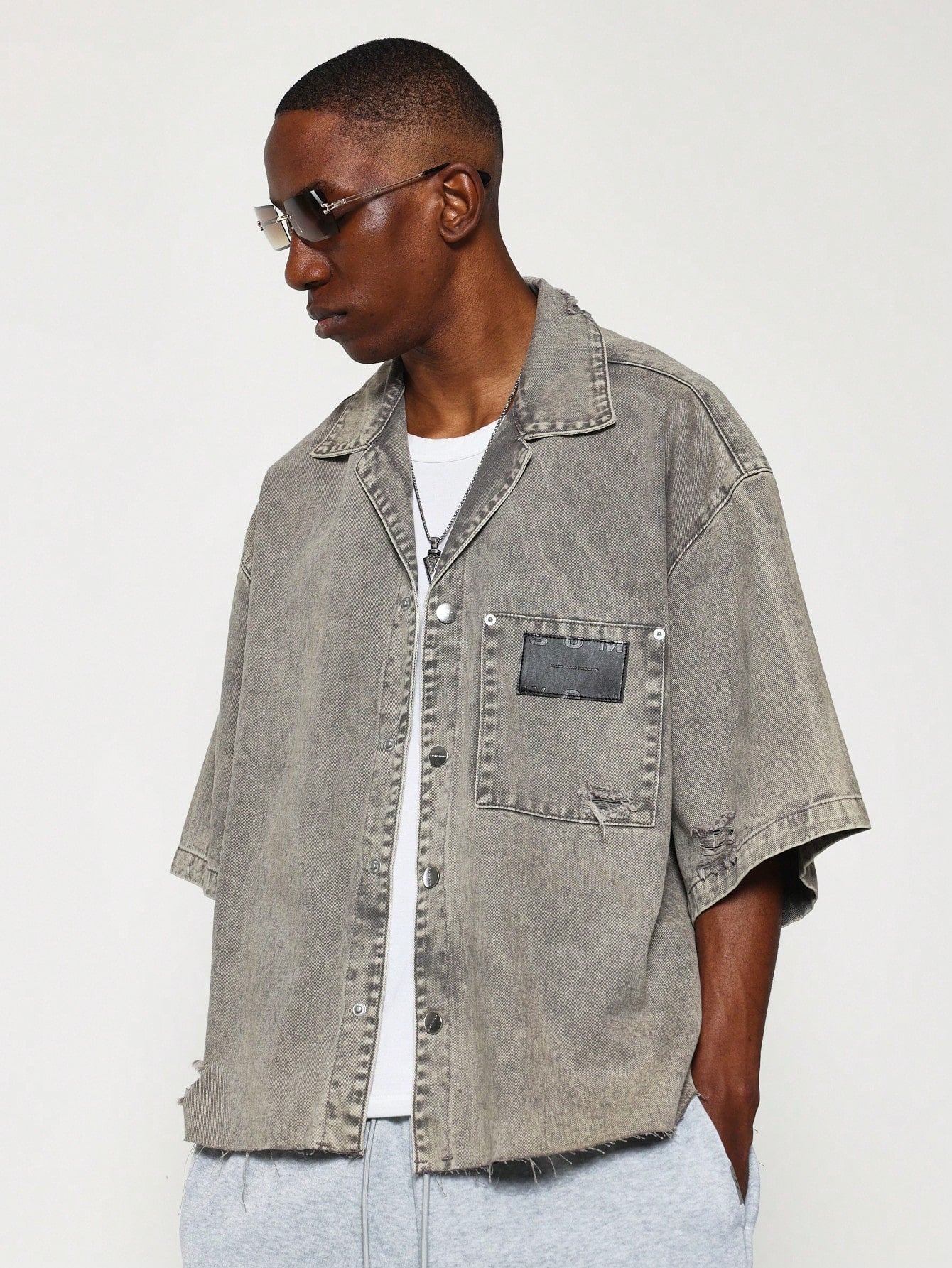 Regular Fit Short Sleeve Washed Raw Edge Denim Shirt