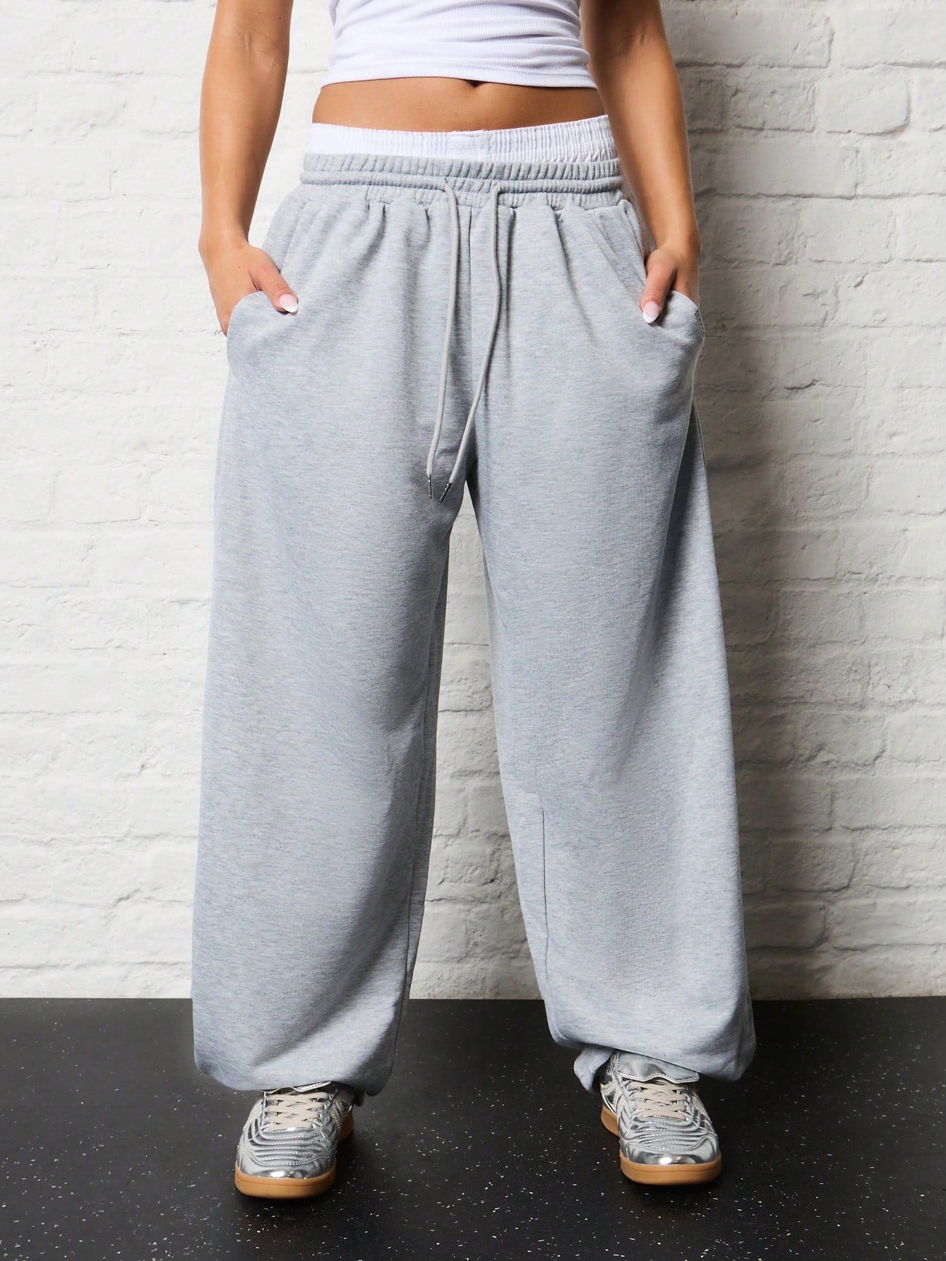 SUMWON WOMEN Loose Baggy Sweatpants With Draw Cords