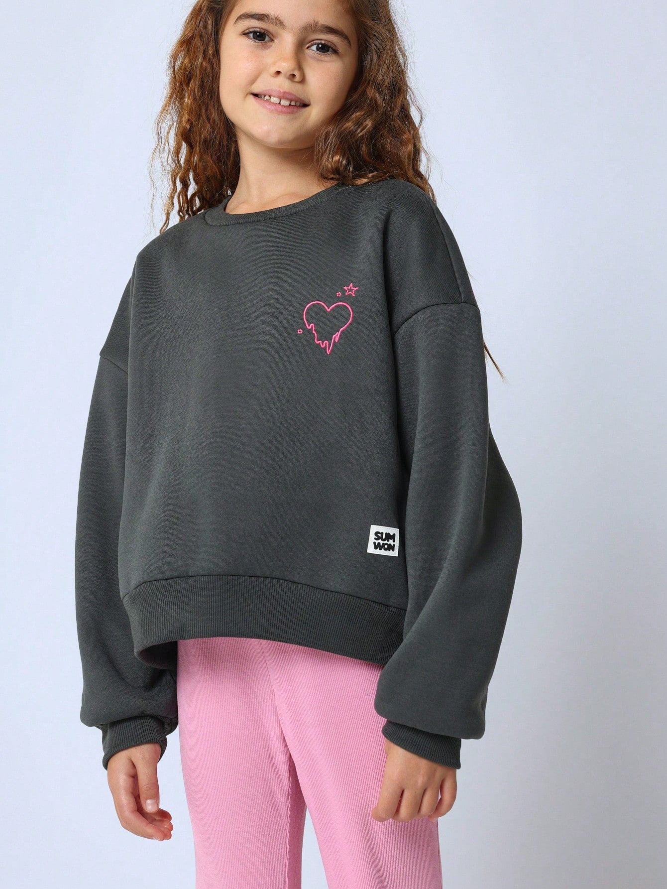 Tween Girls Regular Fit Sweatshirt With Graphic Print