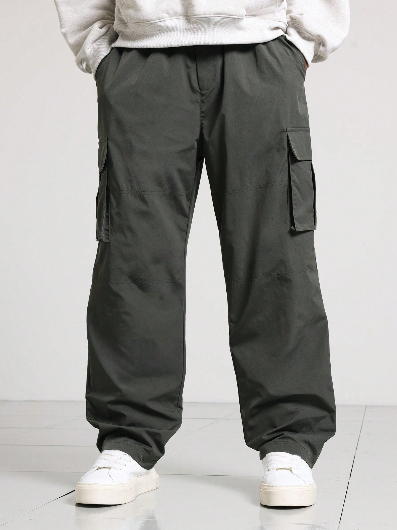 Skater Fit Nylon Cargo Pant