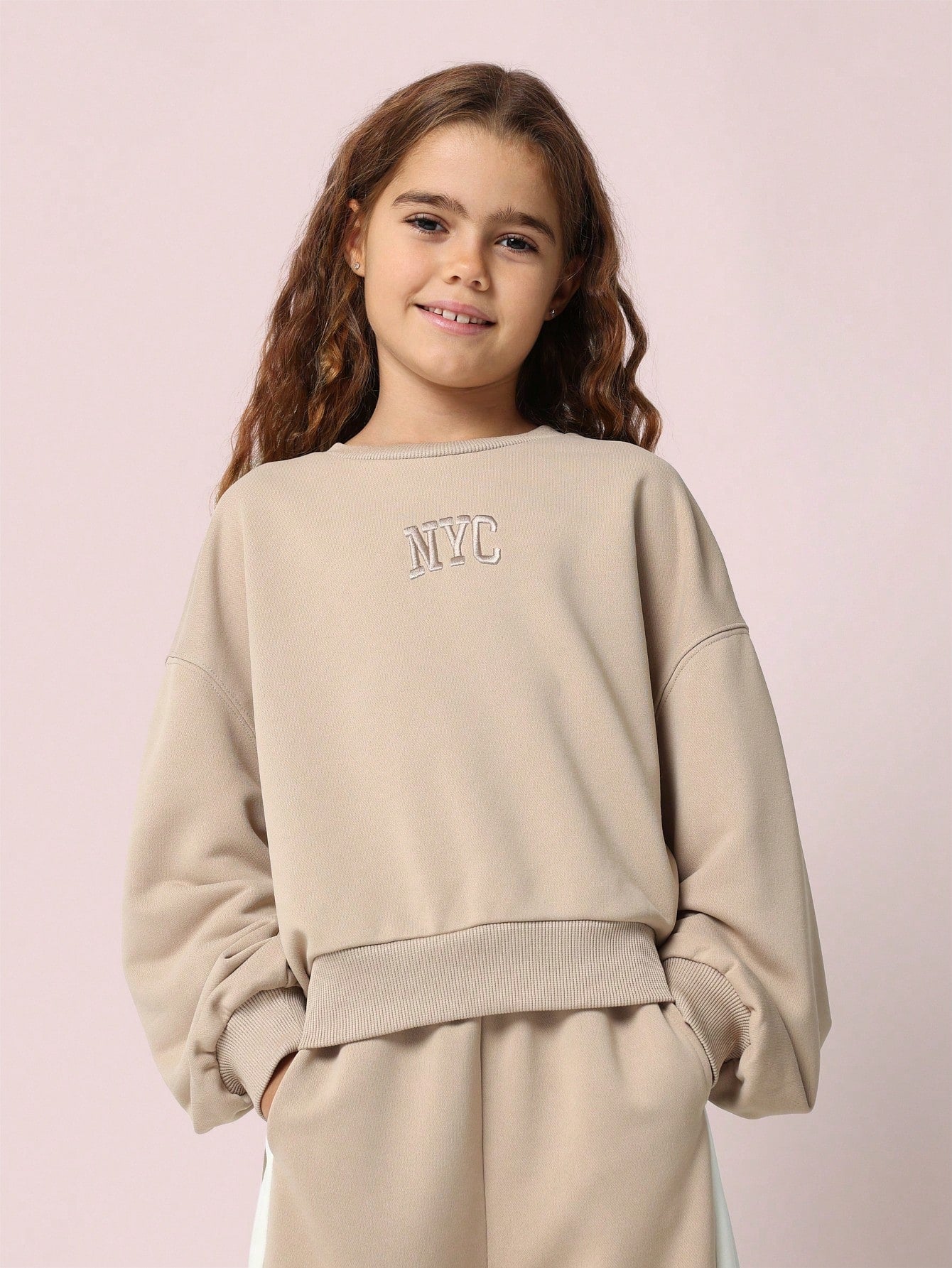 Tween Girls NYC Sweatshirt And Contrast Colour Panel Sweatpants 2 Piece Set