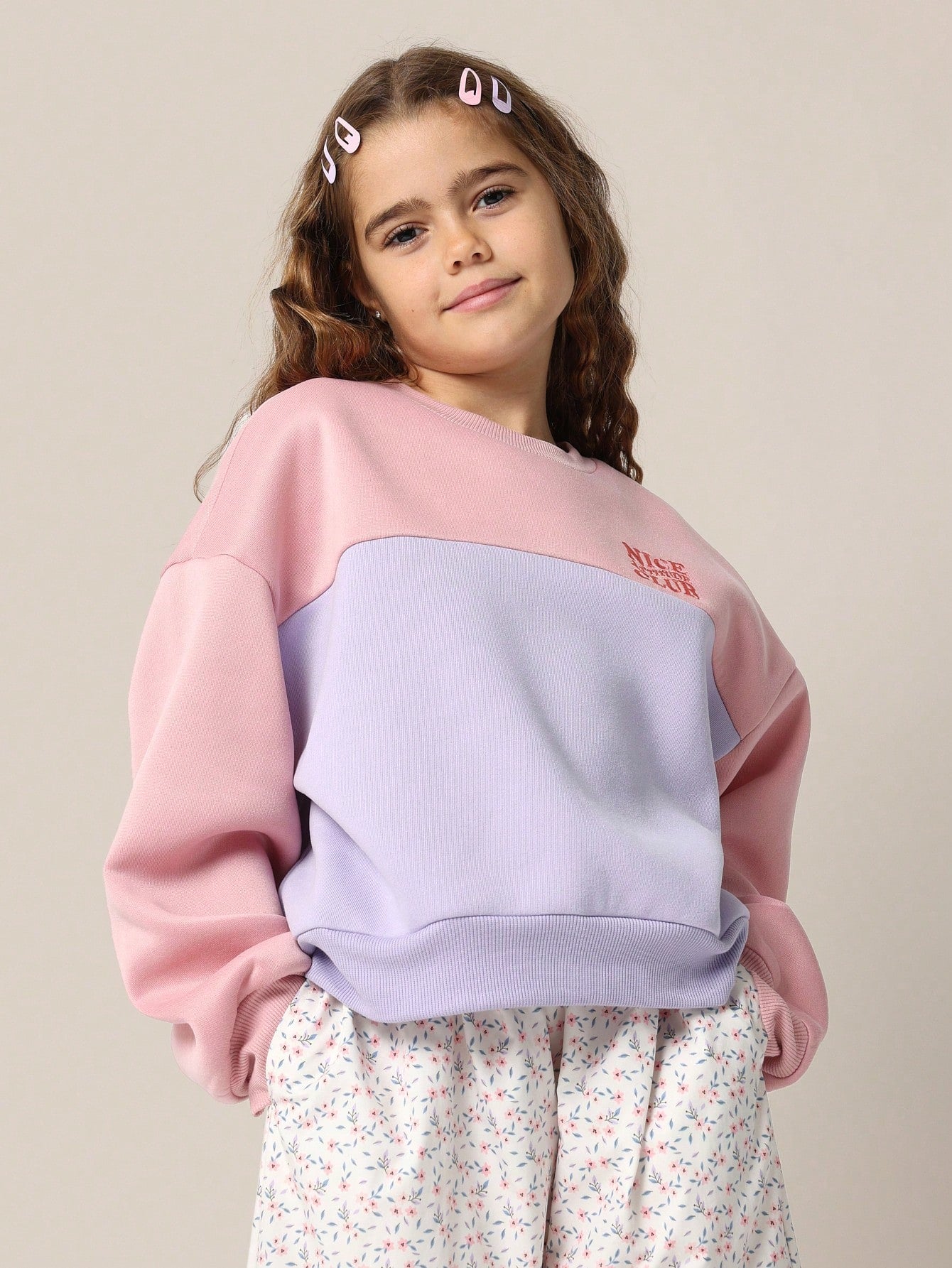 Tween Girls Comfy Regular Fit Pink & Lilac Sweatshirt And All Over Printed Cargo Pant 2 Piece Set