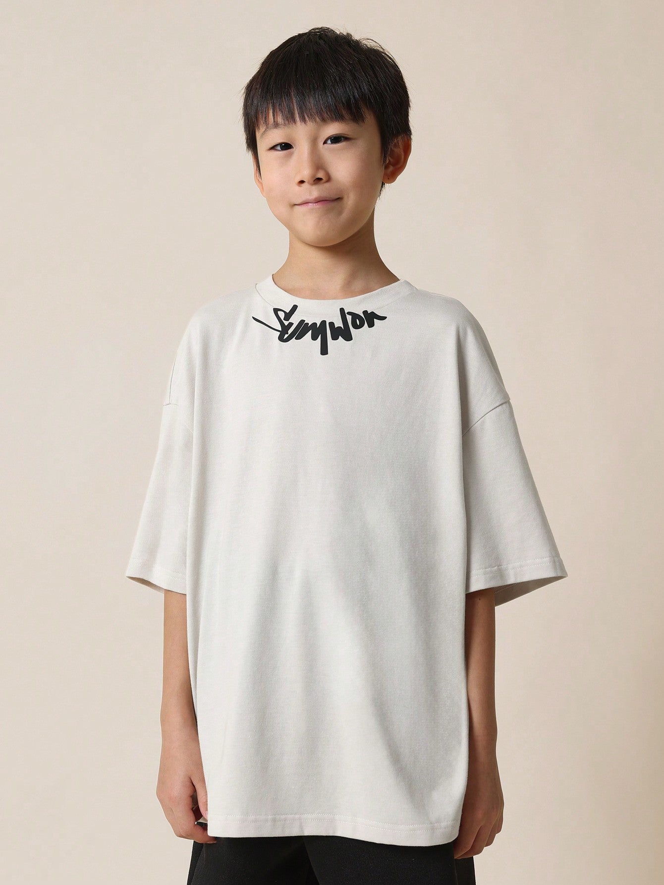 Tween Boys Oversized Elbow Sleeve Tee With Neck Graphic Print