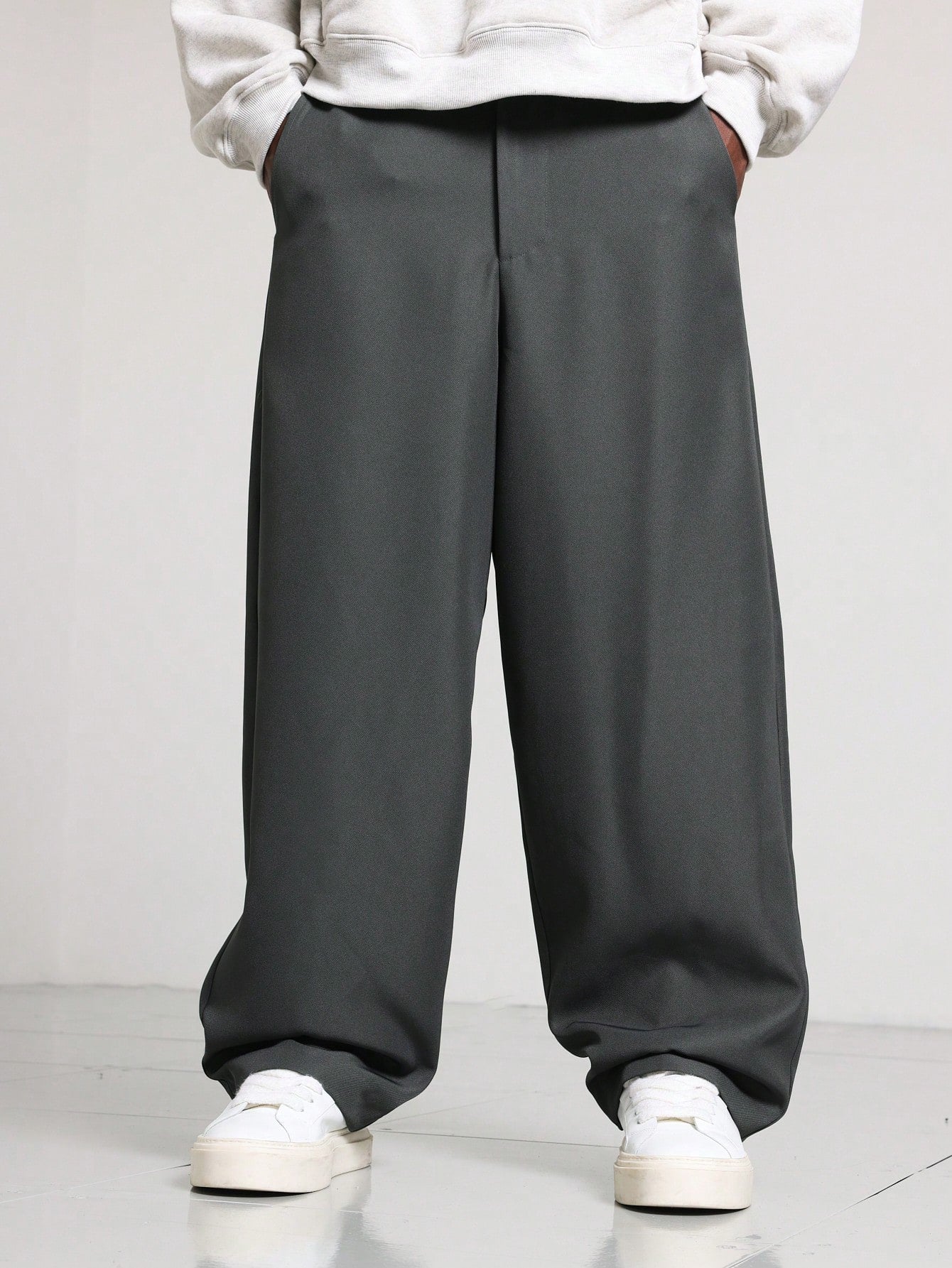 Loose Fit Micro Twill Tailoring Balloon Trouser