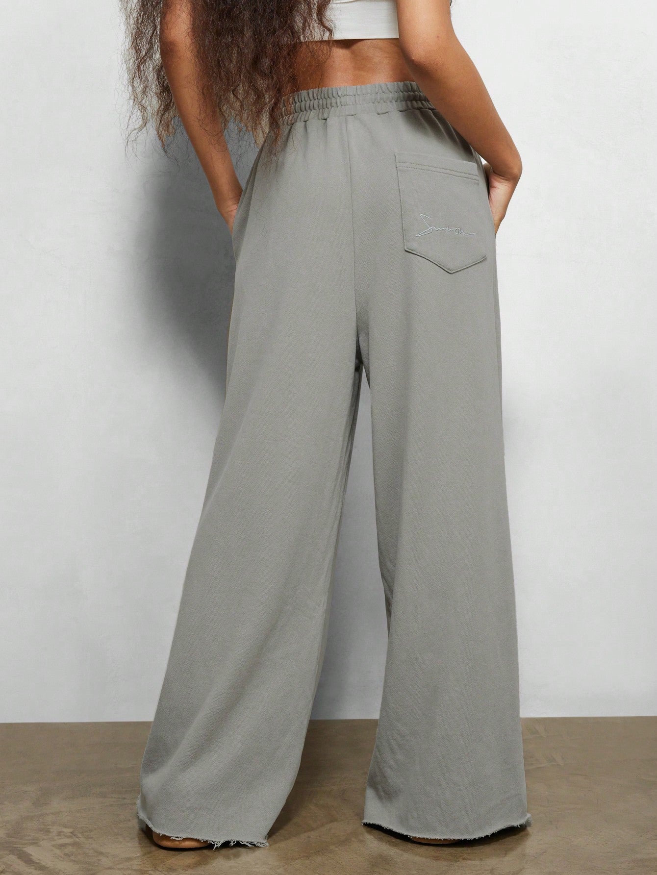 SUMWON WOMEN Wide Leg Jogger Sweatpants With Back Pocket