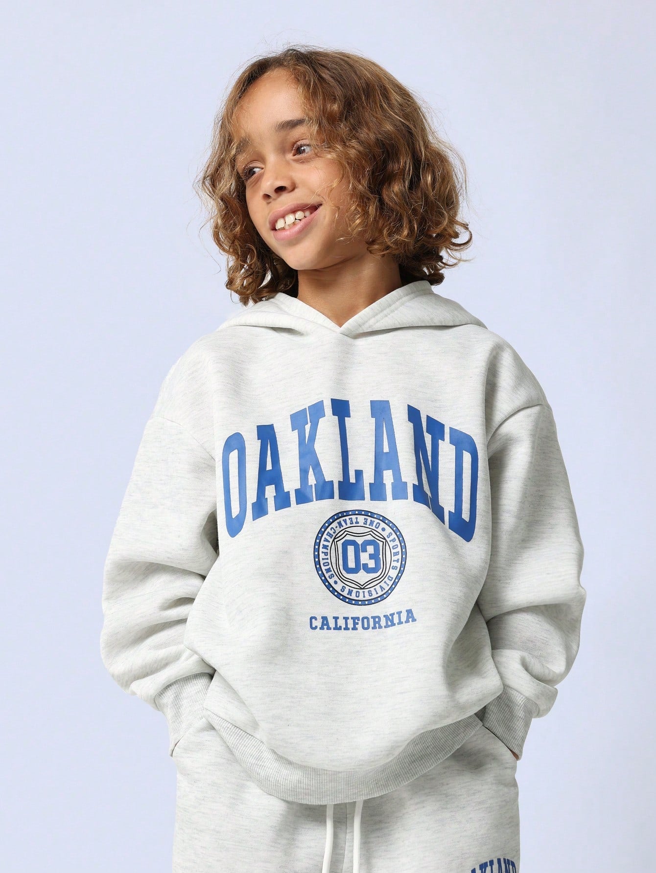 Tween Boys Regular Fit Overhead Hoodie And Jogger With Oakland Graphic Print 2 Piece Set