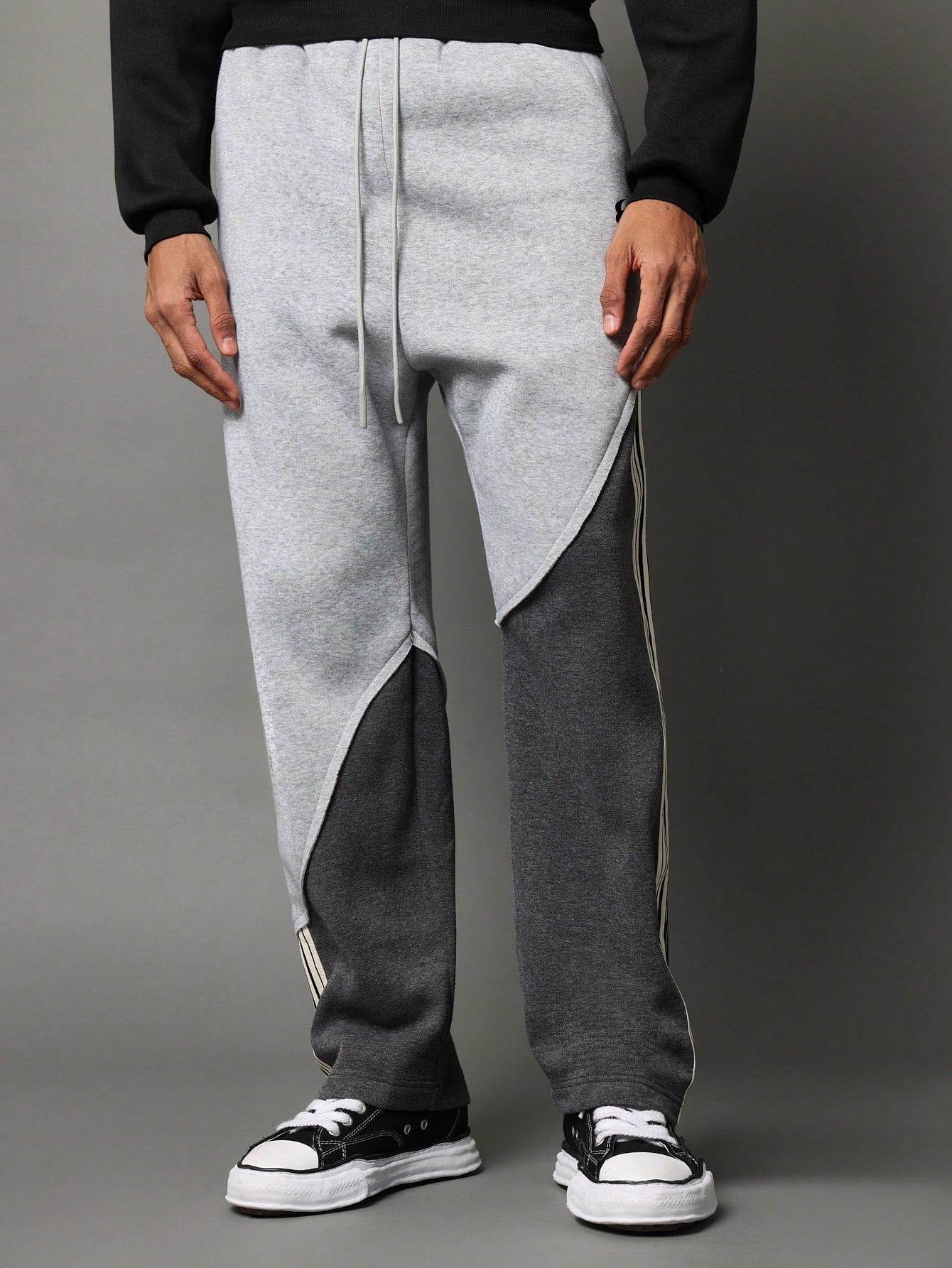 Straight Fit Raw Edge Sweatpants With Contrast Colour & Stripes Tape