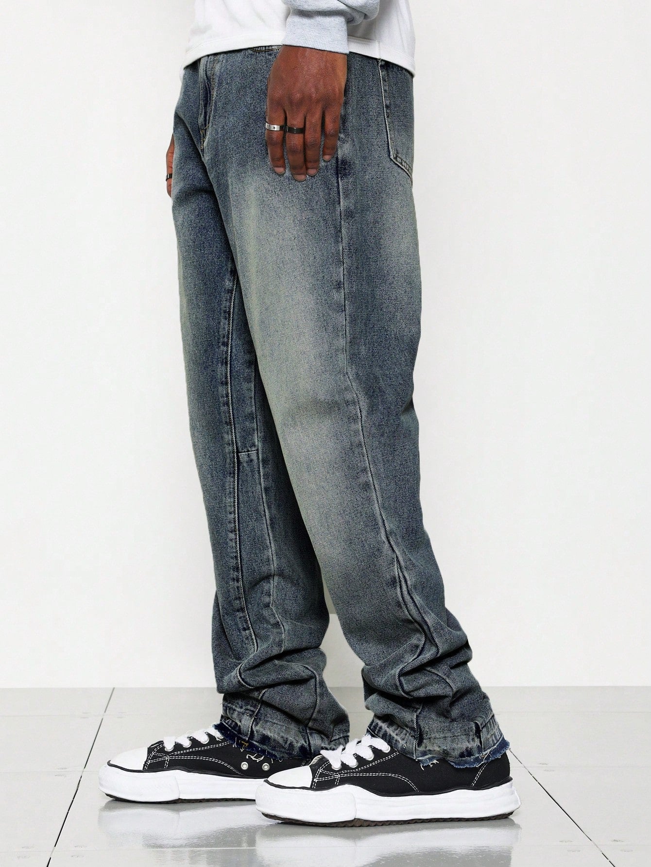 Flare Fit Washed Jean